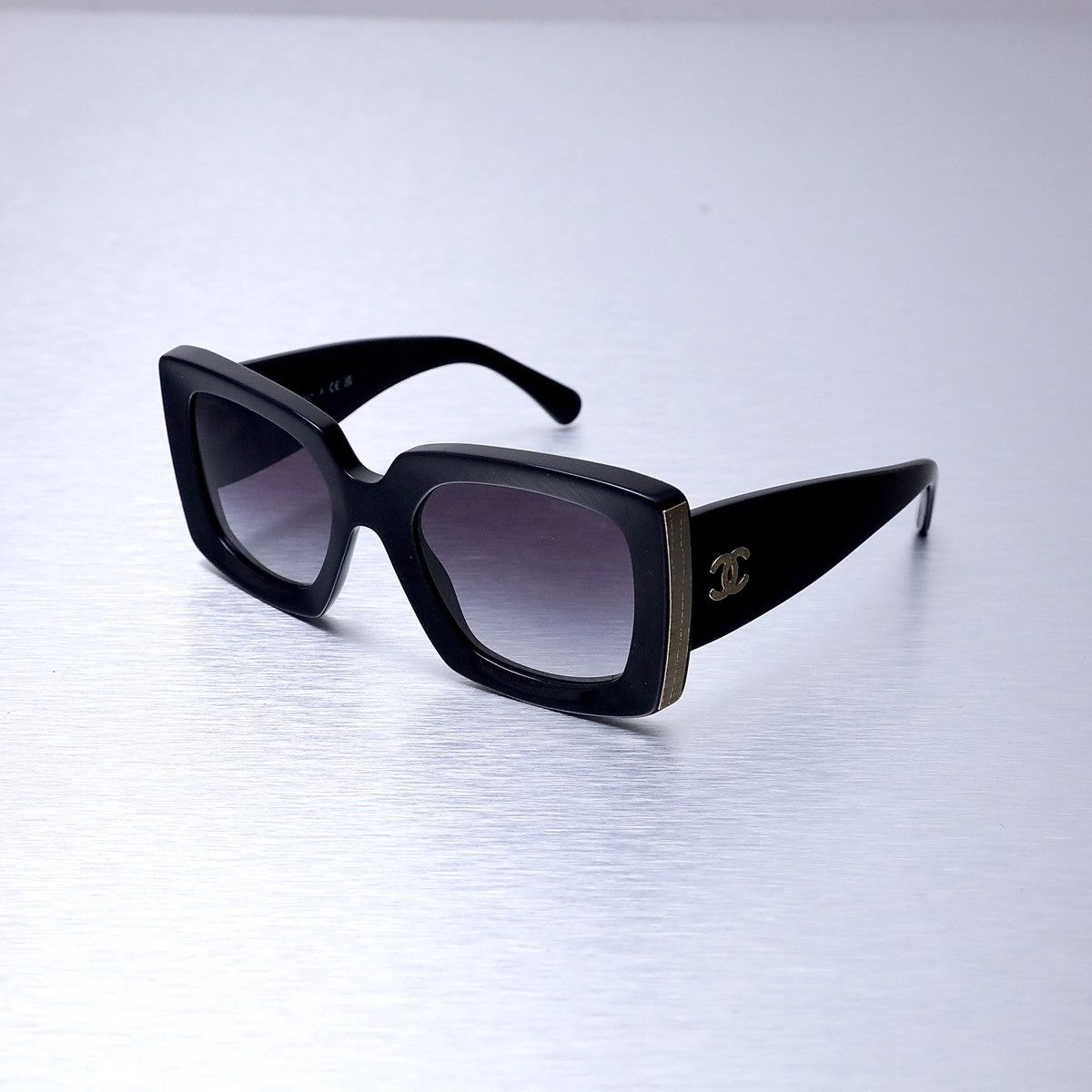 Chanel CHANEL 0CH5435 SUNGLASSES Size ONE SIZE - 1 Thumbnail