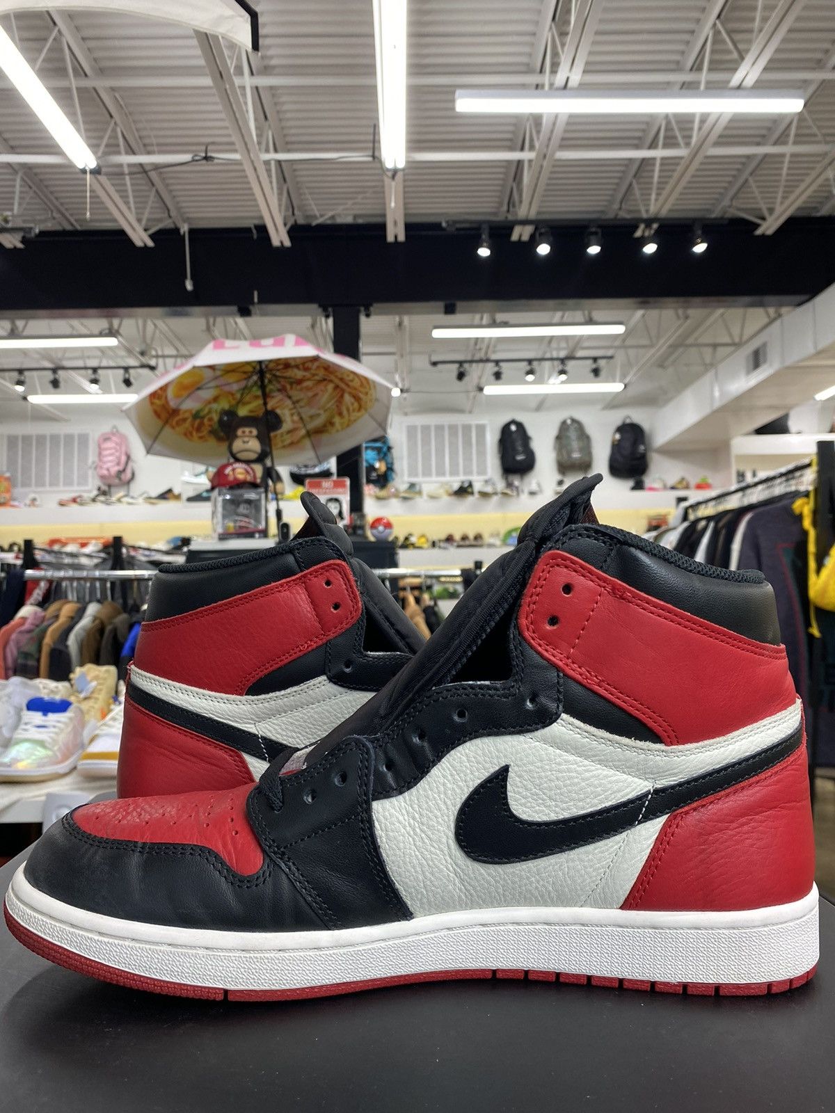Jordan Brand Jordan 1 Bred Toe (2018) Size US 12 / EU 45 - 5 Thumbnail
