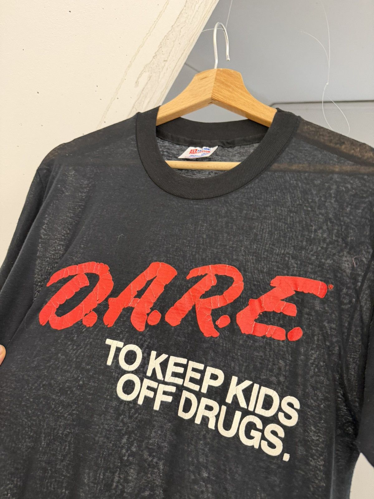Vintage Vintage 80s D.A.R.E To Keep Kids Off Drugs T-Shirt Size US M / EU 48-50 / 2 - 10 Thumbnail