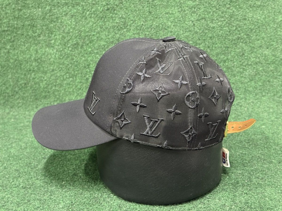 Louis Vuitton Louis Vuitton Monogram Mesh Leather Strapback Hat Size ONE SIZE - 2 Thumbnail