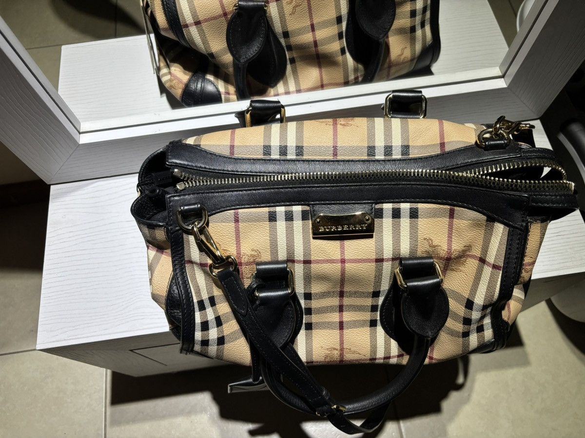Burberry Burberry Bag Size ONE SIZE - 4 Thumbnail