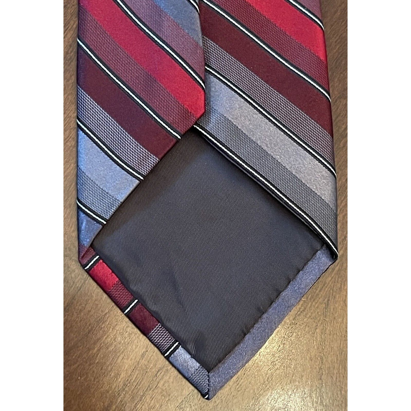 Van Heusen Van Heusen Red Gray Burgundy 100% Silk Made In China Size ONE SIZE - 2 Thumbnail