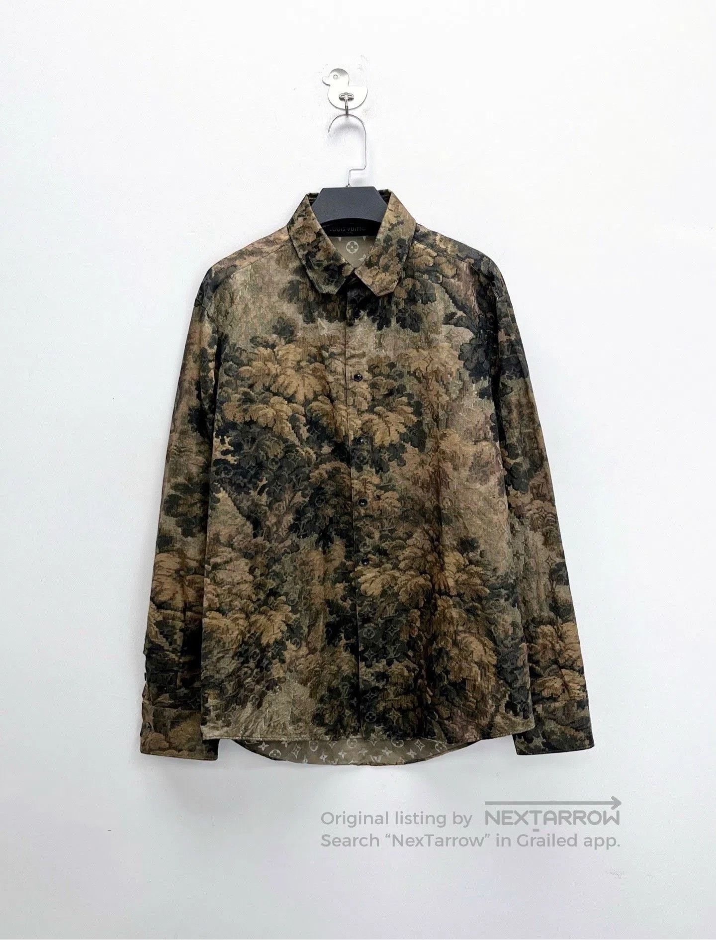 Louis Vuitton Louis Vuitton Embossed Jungle Floral Tapestry Shirt Coat. Size US M / EU 48-50 / 2 - 1 Thumbnail