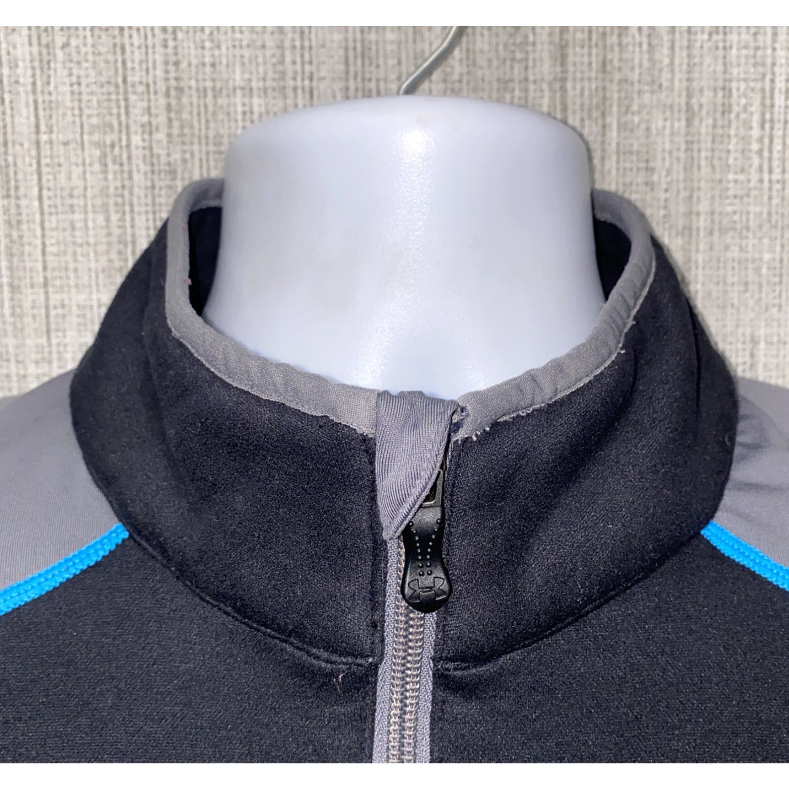 Under Armour Under Armour Jacket 1/2 Zip Mens L Black Gray Polyester Pullover Casual Regular Size Size US L / EU 52-54 / 3 - 3 Thumbnail