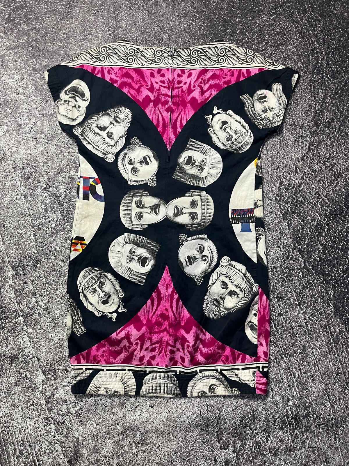 Versace Vintage Gianni Versace dress fullprint art Size XS / US 0-2 / IT 36-38 - 10 Thumbnail
