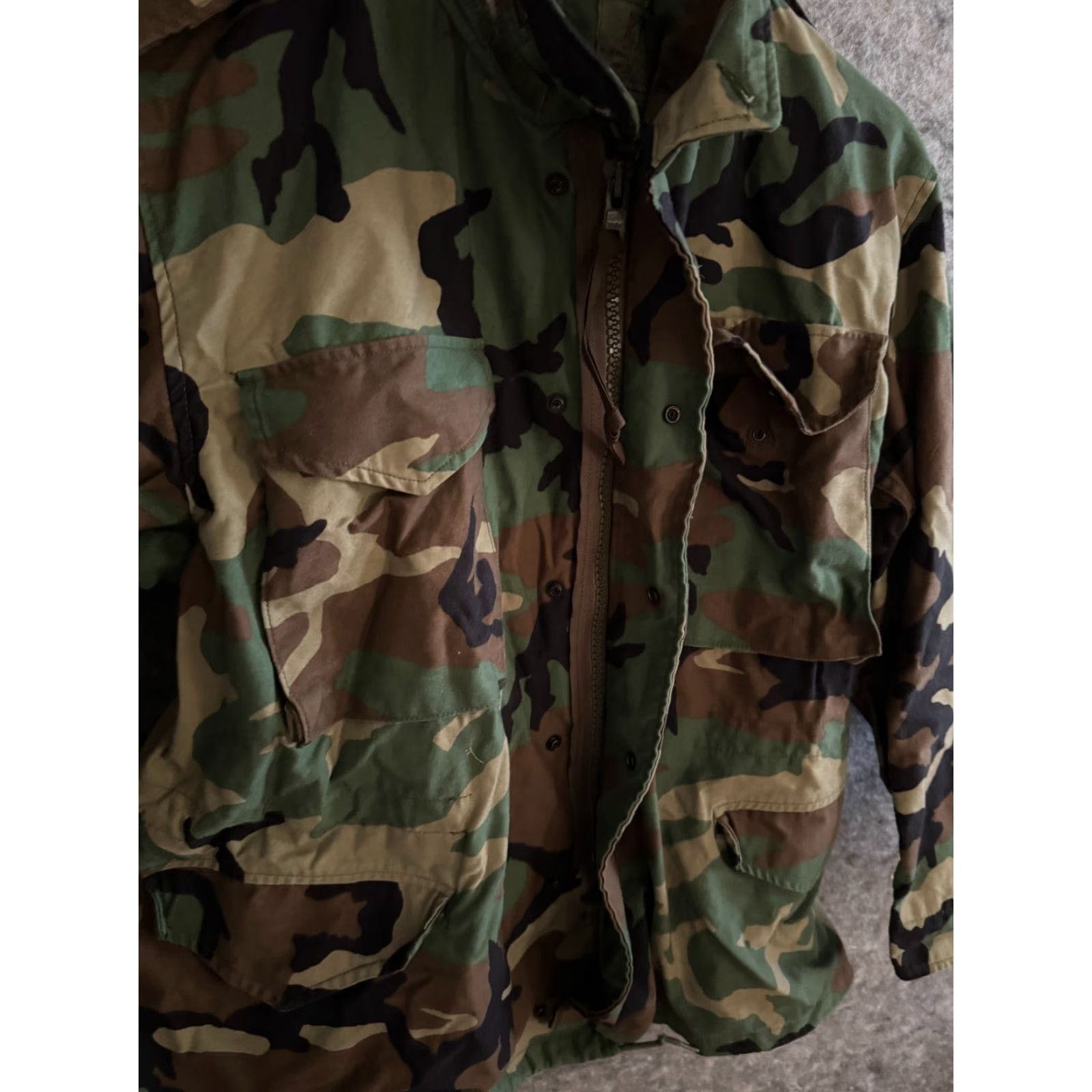 Vintage VINTAGE USGI M-65 BDU Field Coat Jacket Short Medium Woodland Army Camo Camouflage Jacket Mens Winter Overcoat Size US 31 - 2 Thumbnail