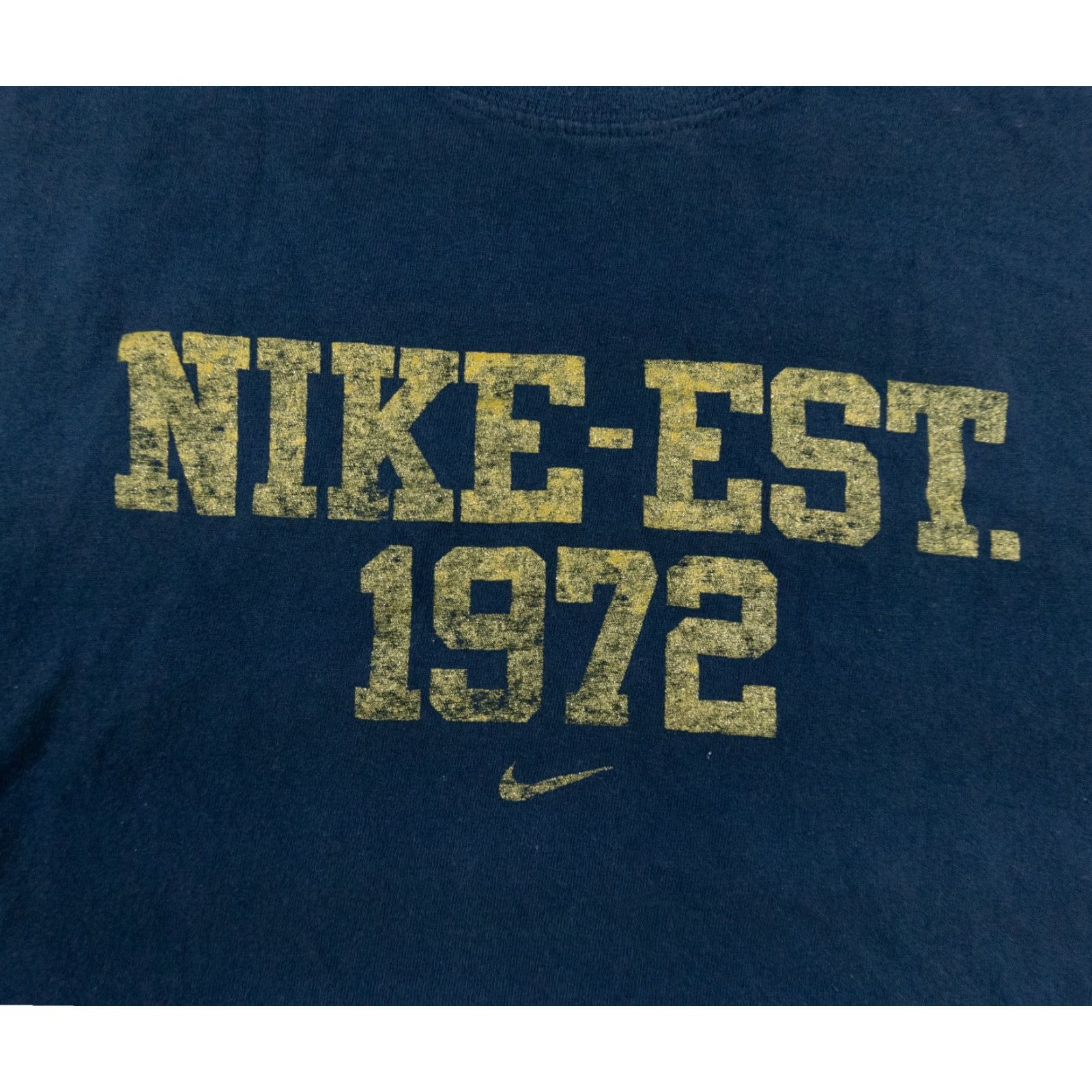 Nike Nike Shirt Men Small Blue Short Sleeve Adult Graphic Tee Swoosh Logo Pre-owned Size US S / EU 44-46 / 1 - 2 Thumbnail