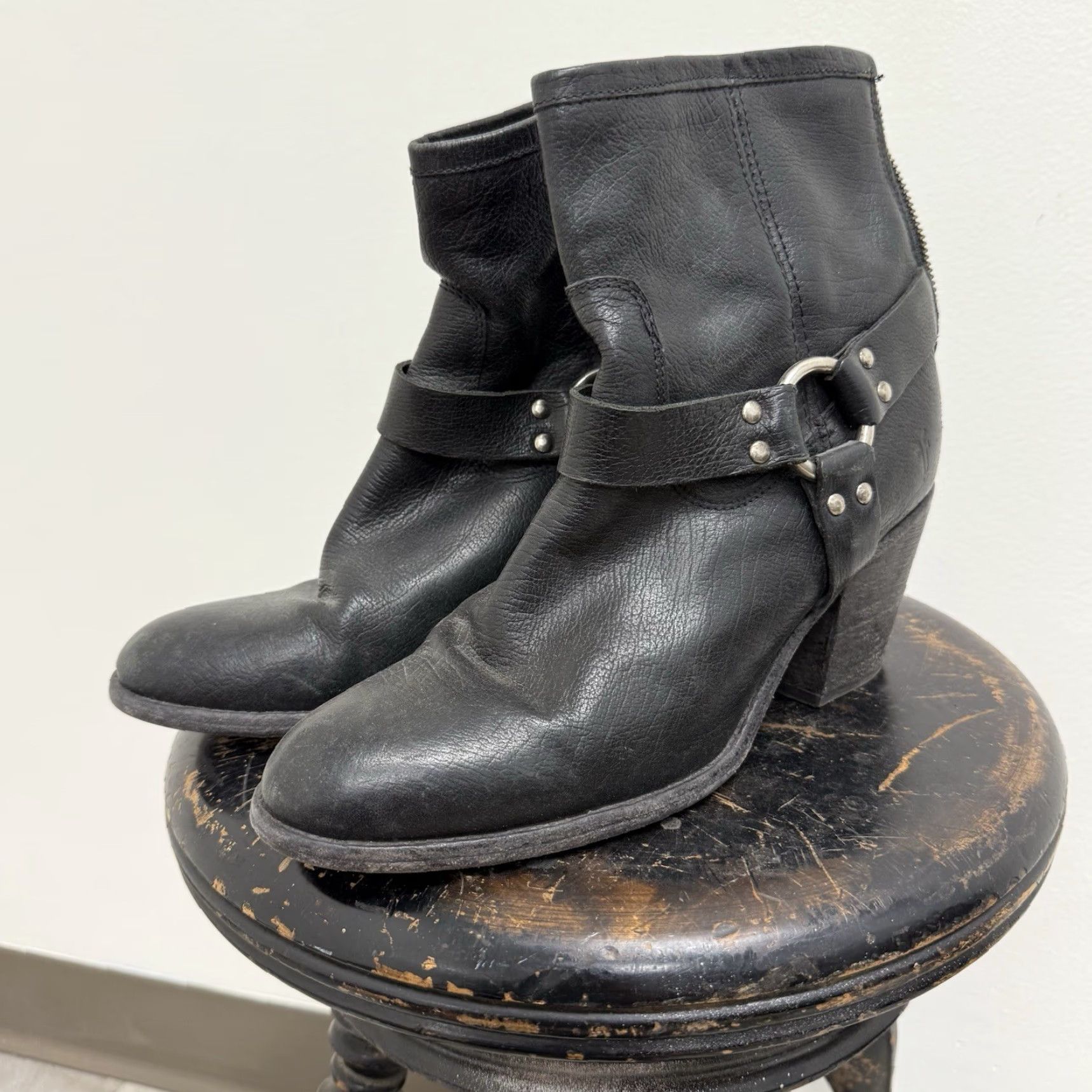Frye Frye High Heel Boots Leather Size 10 Womens Black Bootie, Worn once Size US 10 / IT 40 - 2 Thumbnail