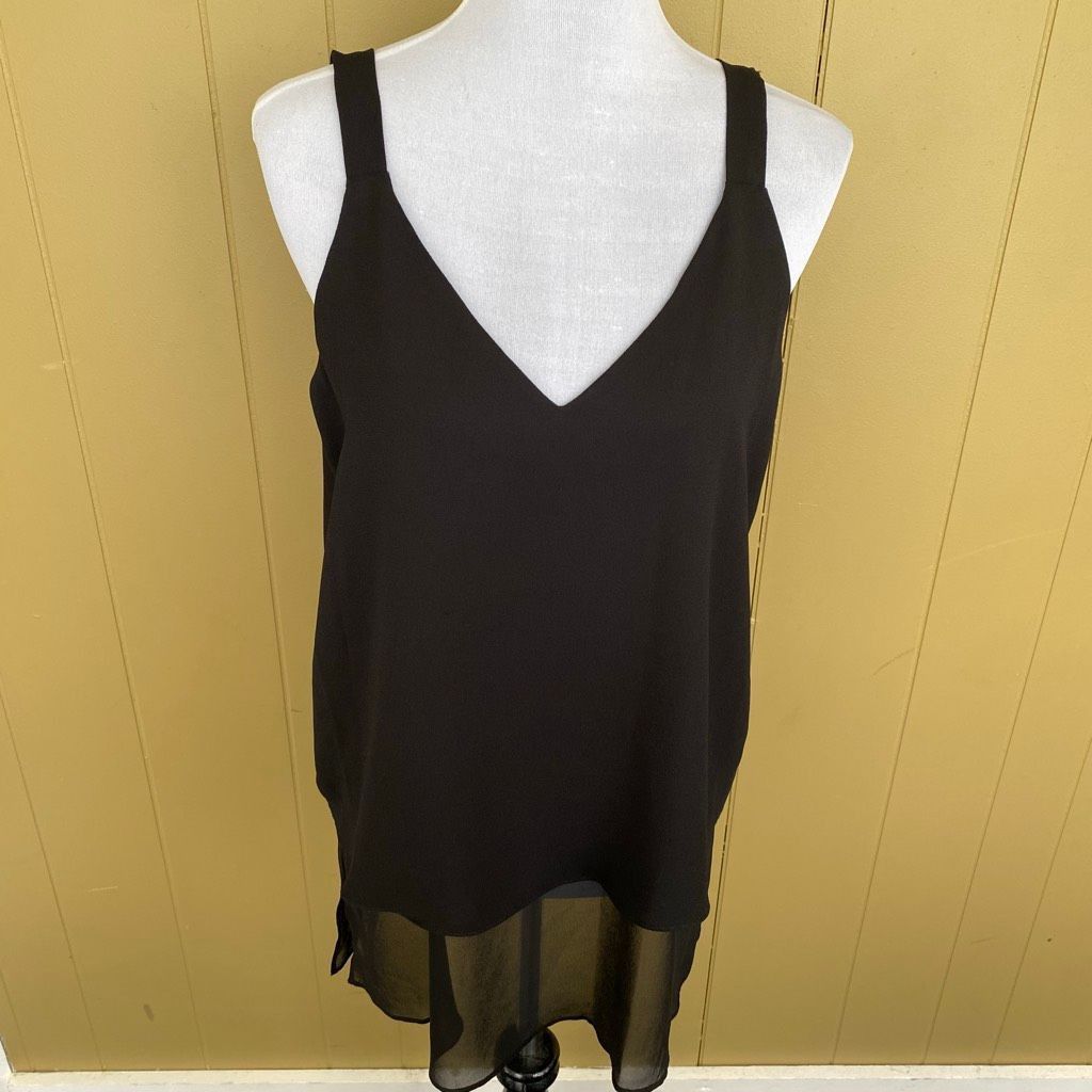 Other BCBGeneration women M v-cut tank top w/sheer overlay andnsid Size M / US 6-8 / IT 42-44 - 1 Thumbnail
