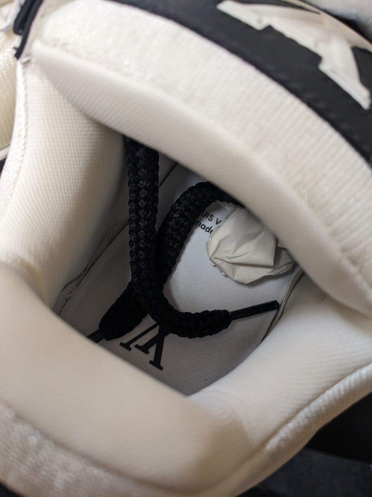 Louis Vuitton LOUIS VUITTON LV TRAINER MAXI SNEAKER BLACK VIRGIL ABLOH Size US 11 / EU 44 - 16 Thumbnail