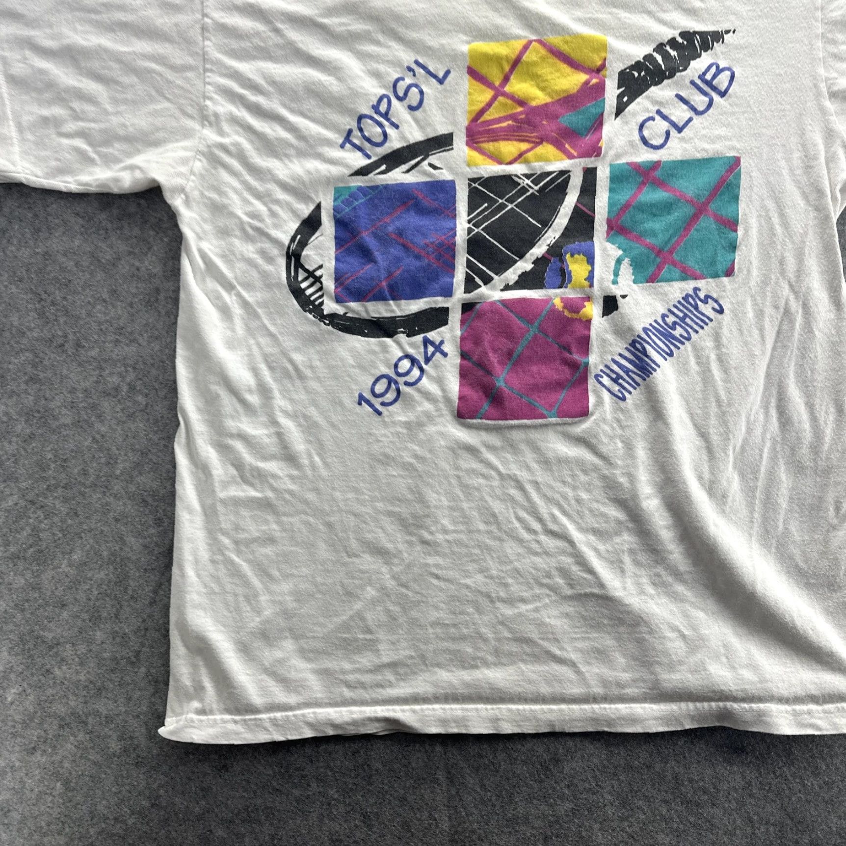 Vintage VINTAGE Röche Shirt Mens Large White 90s TOPS'L Club Tennis Championships TCBY Graphic Print Retro Size US L / EU 52-54 / 3 - 4 Thumbnail