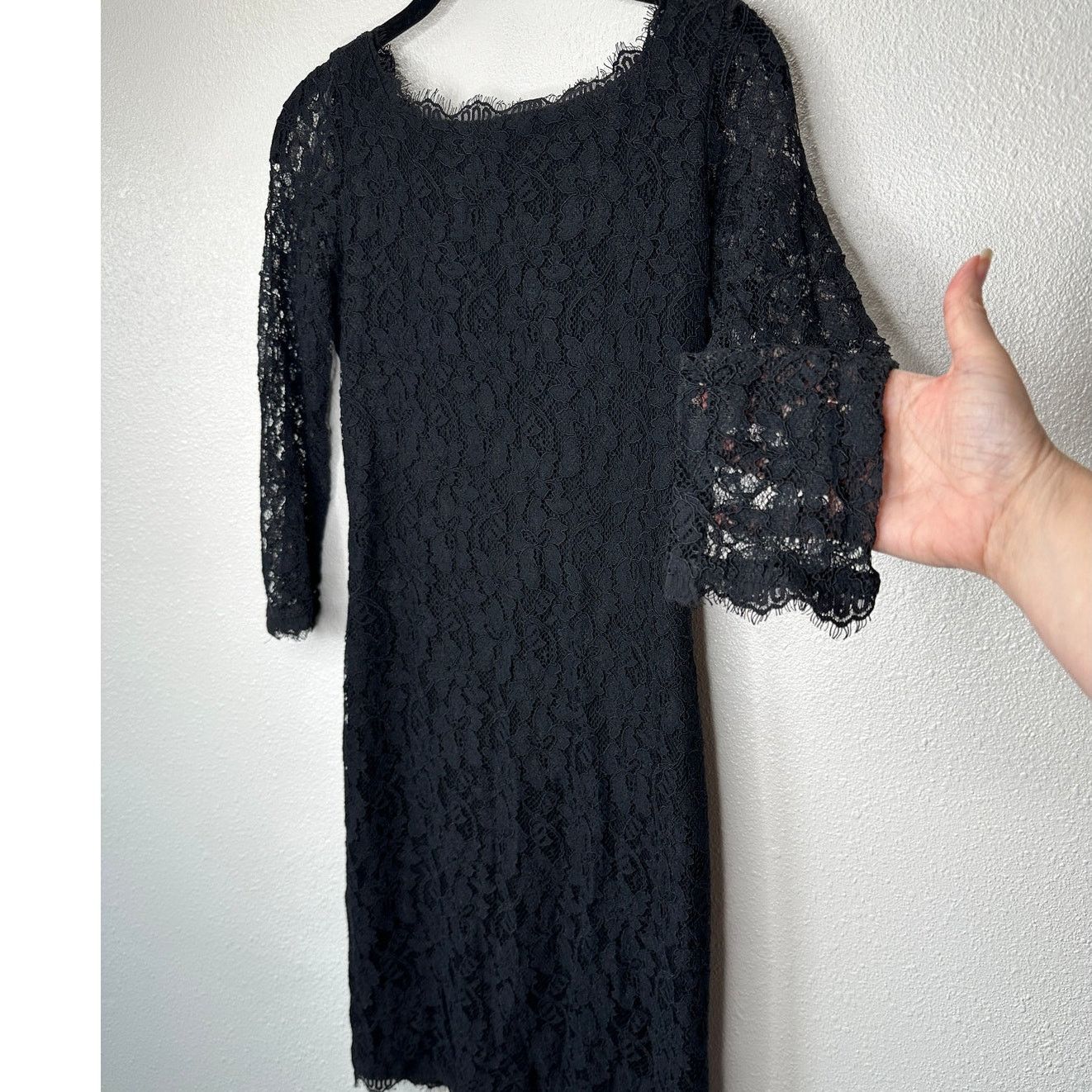 Diane von Furstenberg Black Zarita Stretch Lace Shift Dress