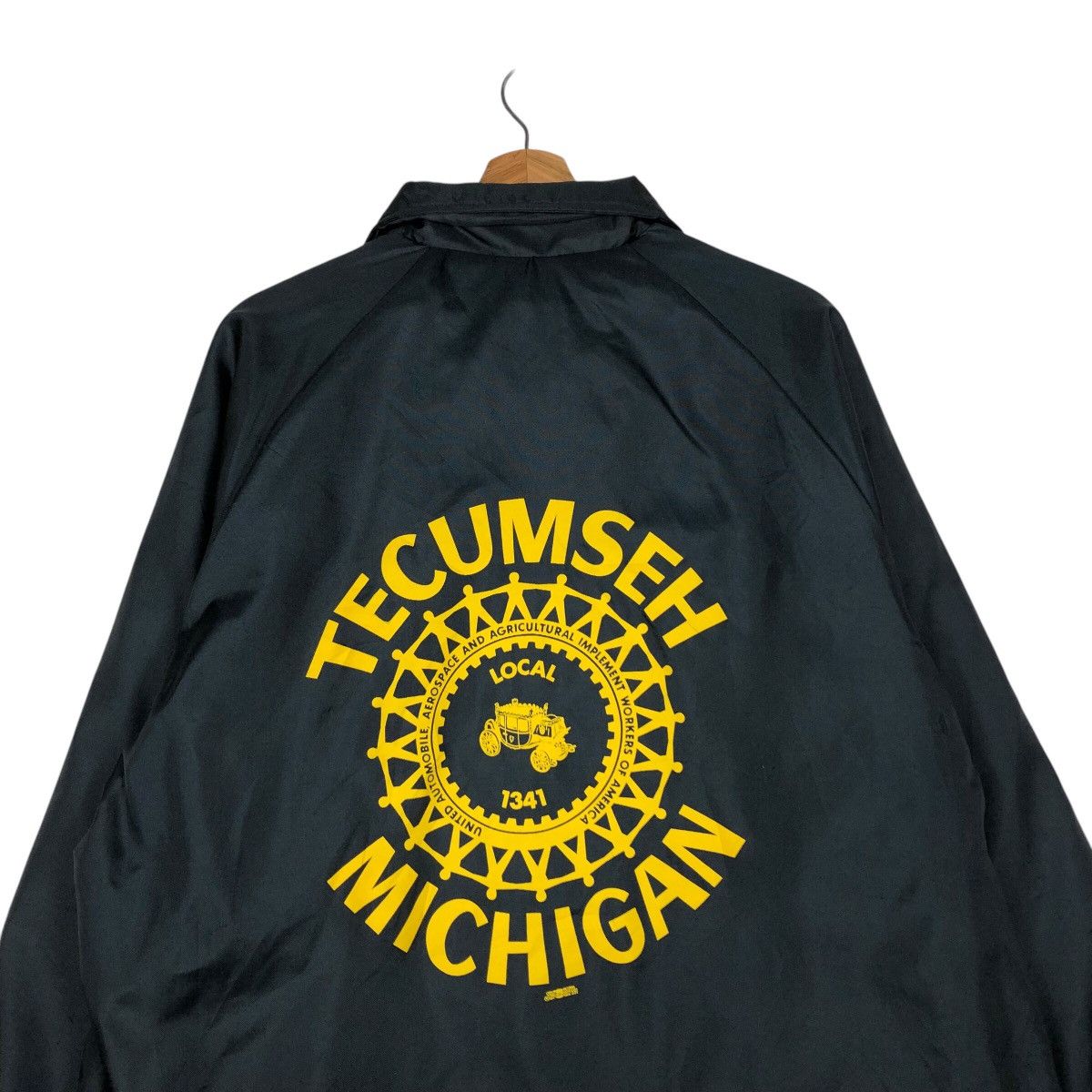 Japanese Brand 📌Vintage Light Jacket Button Tecumseh Michigan Big Logo Size US M / EU 48-50 / 2 - 10 Thumbnail