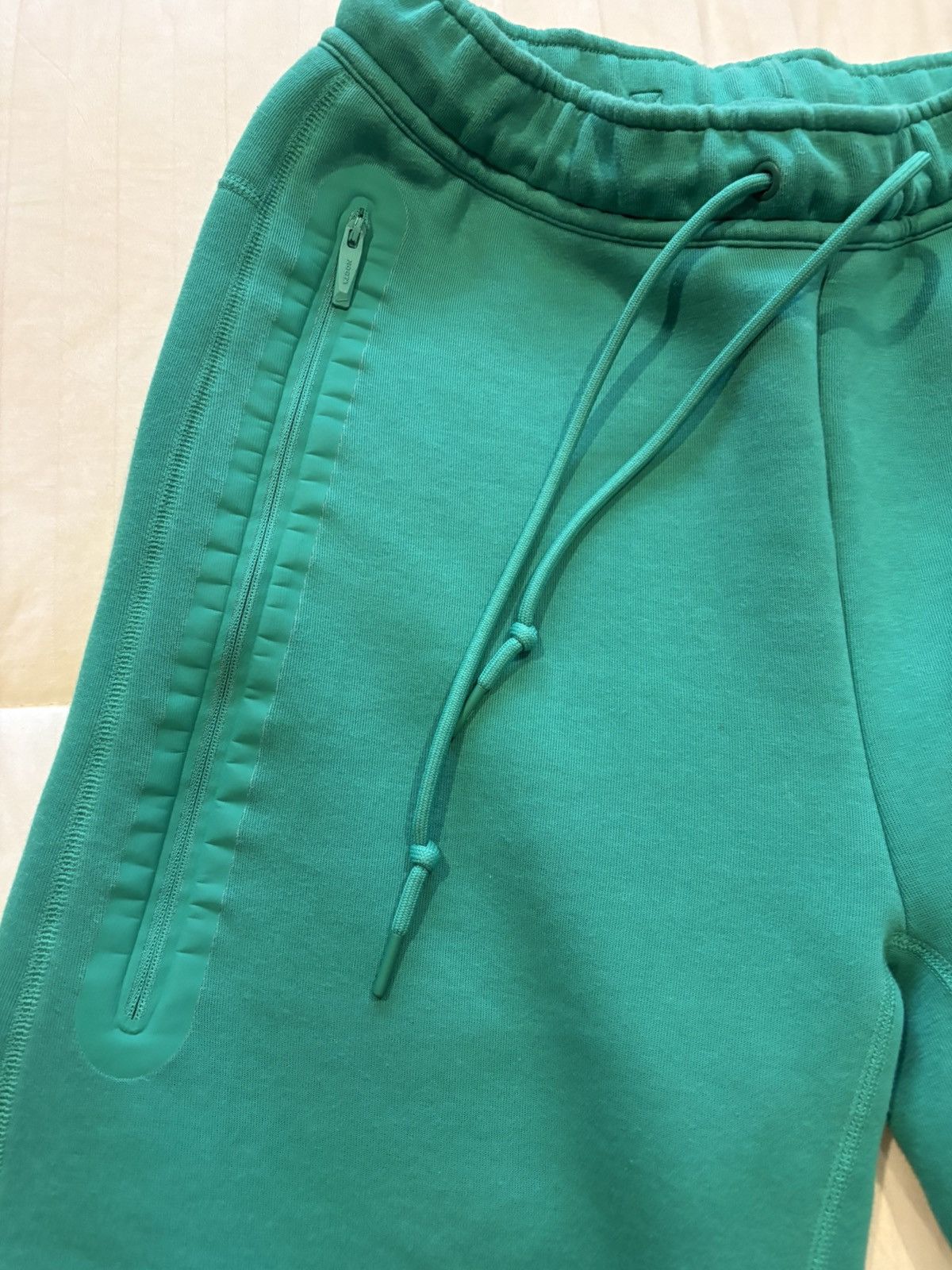 NOCTA × Nike Nike x Nocta Tech Fleece Open Hem Pant Green Size US 30 / EU 46 - 4 Thumbnail