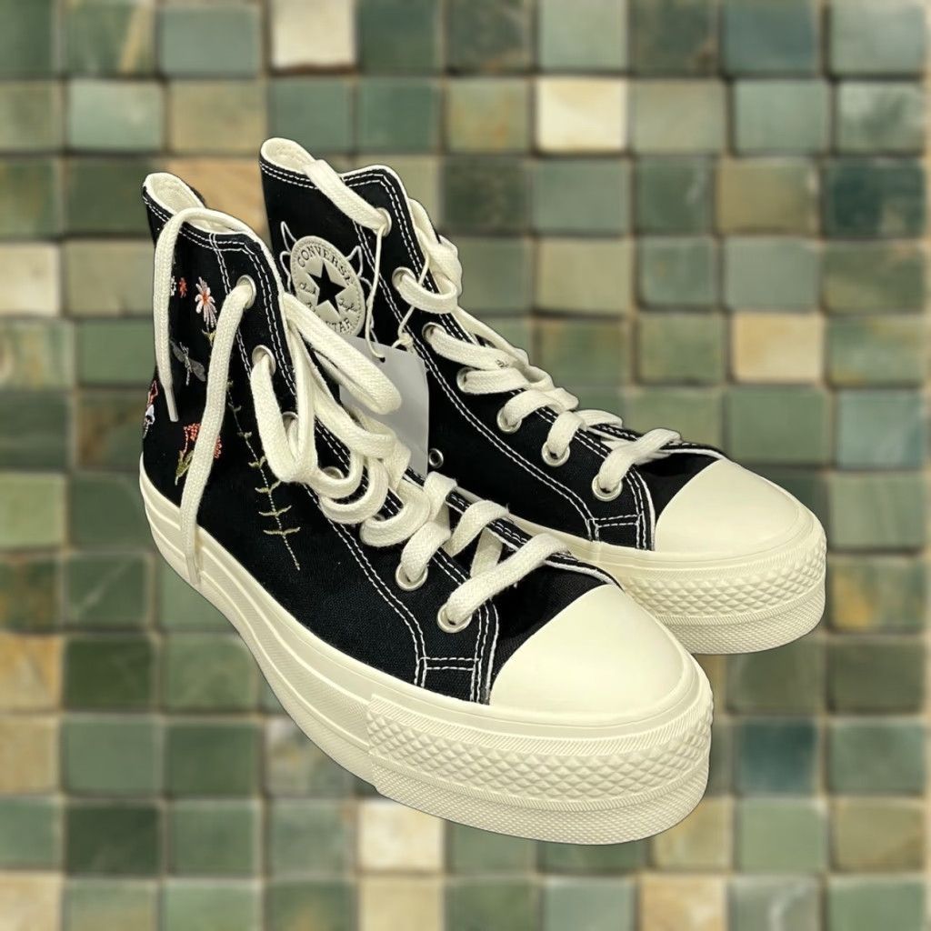 VINTAGE CONVERSE Chuck Taylor Lift Platform High Top Sneakers