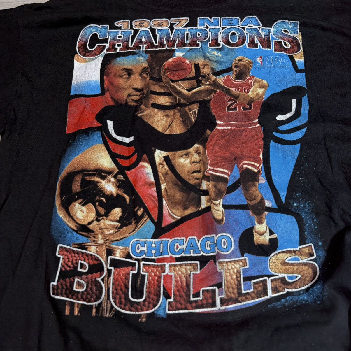 Other 1997 Chicago Bulls rap tee Size US XL / EU 56 / 4 - 4 Thumbnail