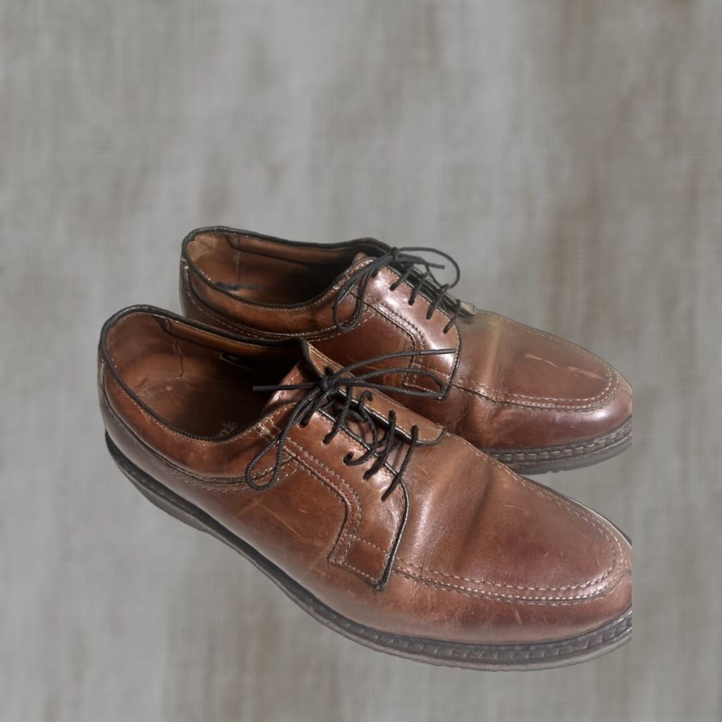 Allen Edmonds Allen Edmonds Wilbert Men's Leather Brown Dress Derby Shoes Walking Casual E 9.5 USA Preppy Size US 10 / EU 43 - 1 Thumbnail