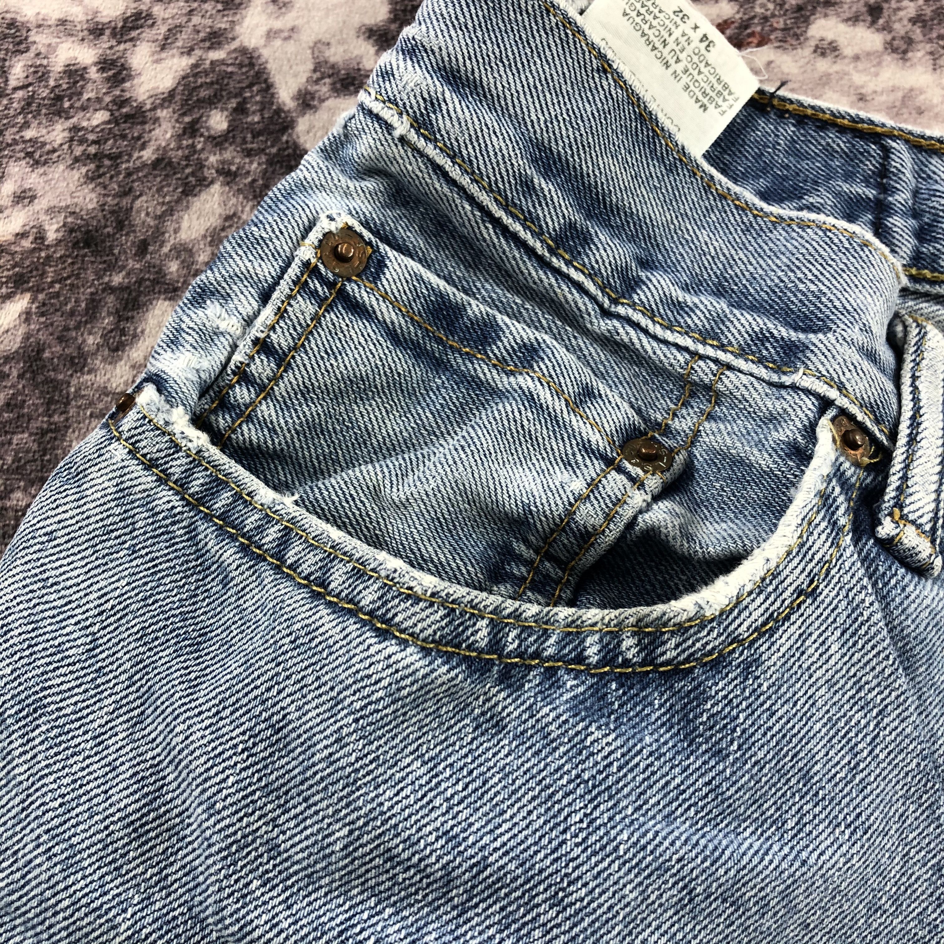 Levi's × Vintage Vintage Blue Wash Levis 550 Jeans-JM3170 Size US 35 - 11 Thumbnail