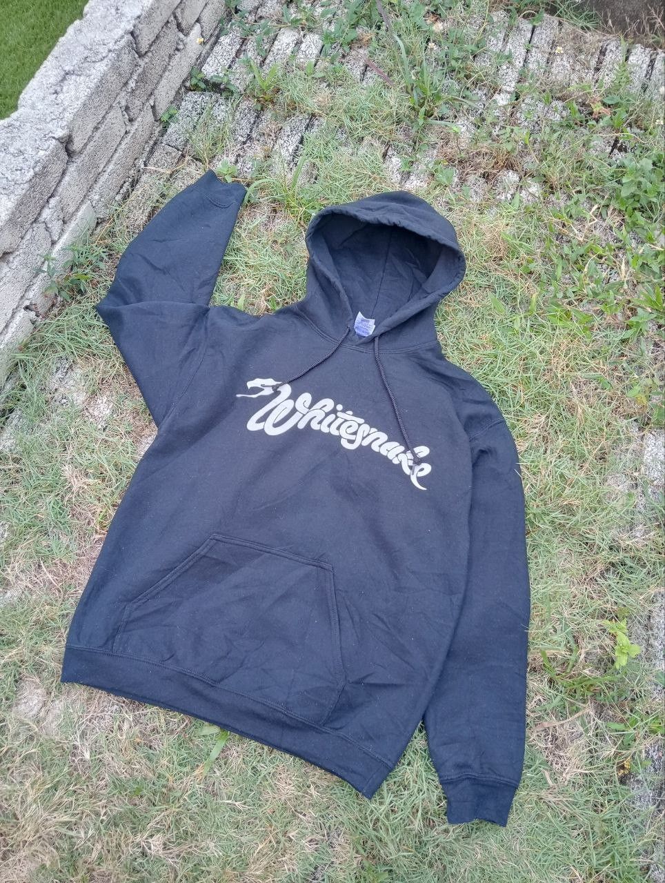 Vintage Vintage Whitesnake Band Hoodie - Size M Size US M / EU 48-50 / 2 - 2 Thumbnail