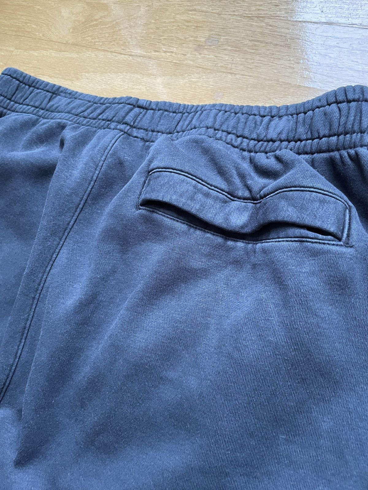 Nike Nike Swoosh Logo Embroidered Joggers Sweatpants Faded Black Size US 34 / EU 50 - 4 Thumbnail
