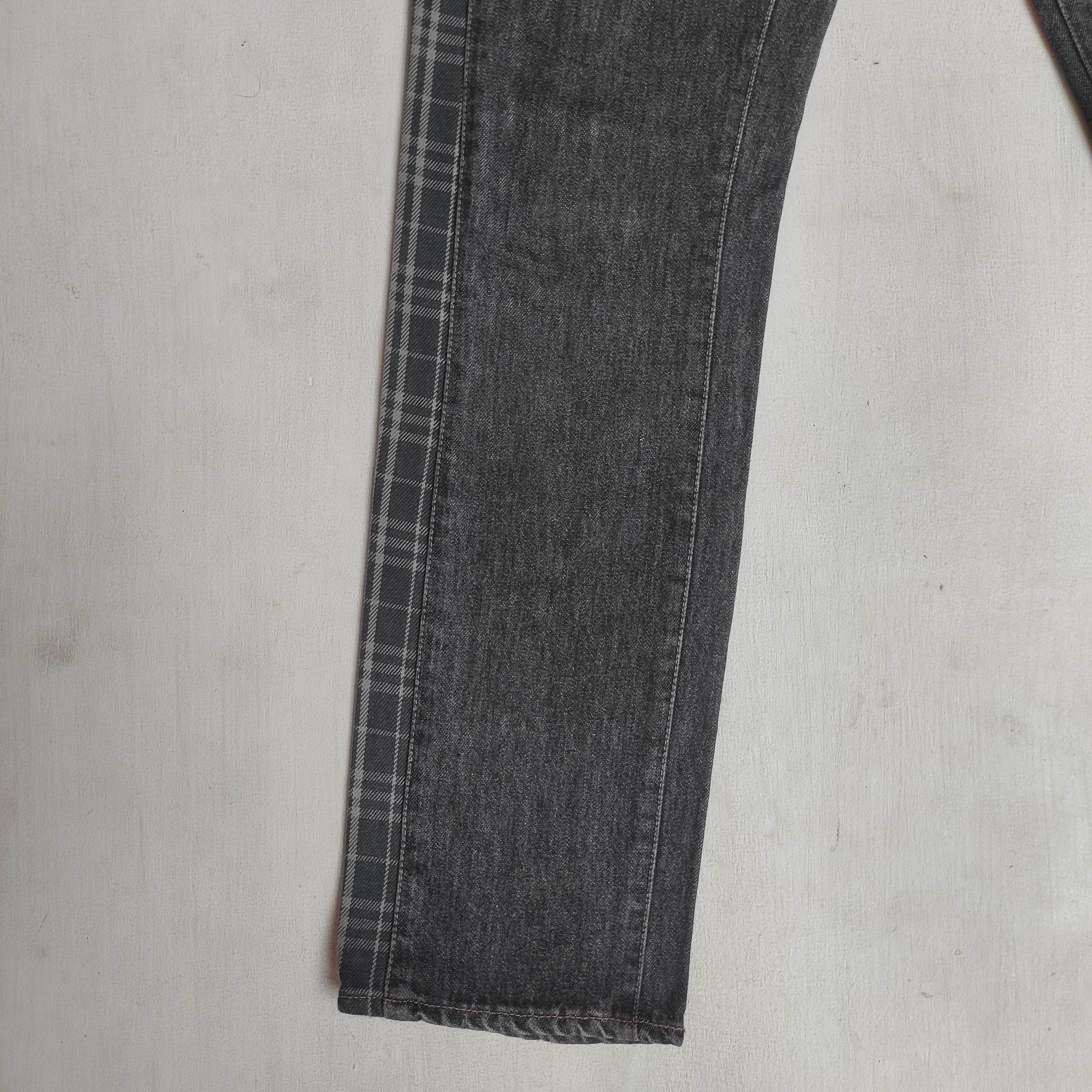 Burberry Vintage Burberry London Blue Label Nova Check Jeans Size US 30 / EU 46 - 4 Thumbnail