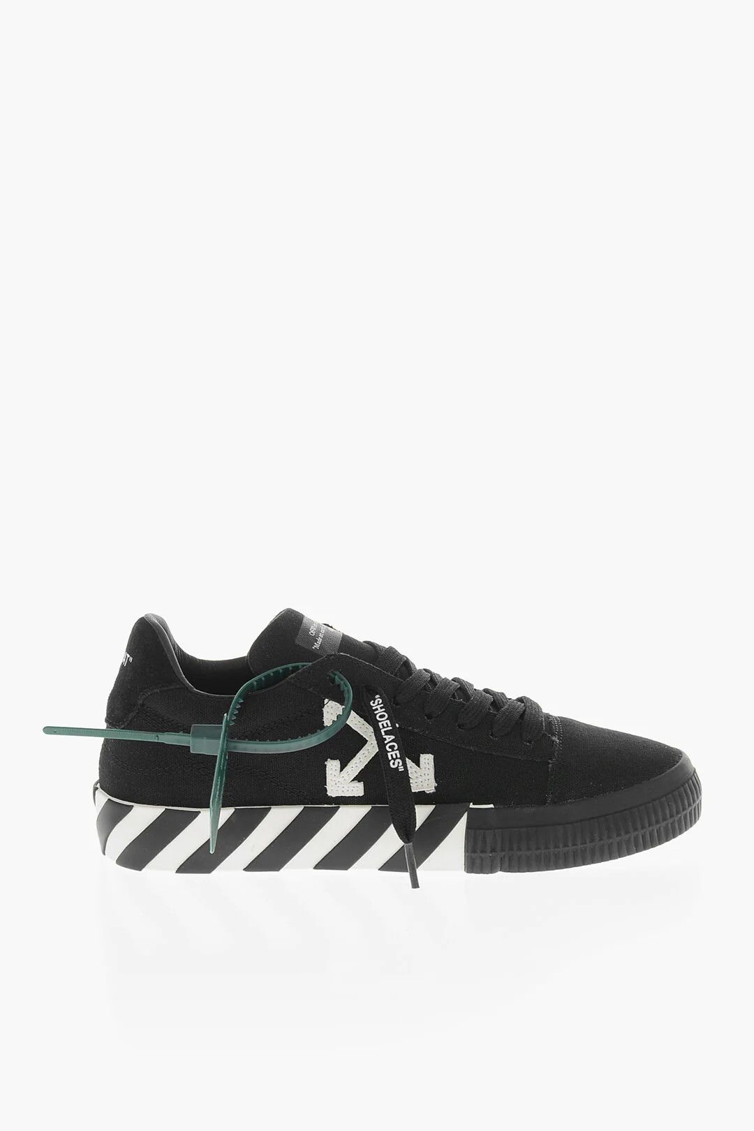 Off-White og1mm0426 Canvas Low-Top Sneakers in Black Size US 9 / IT 39 - 1 Thumbnail