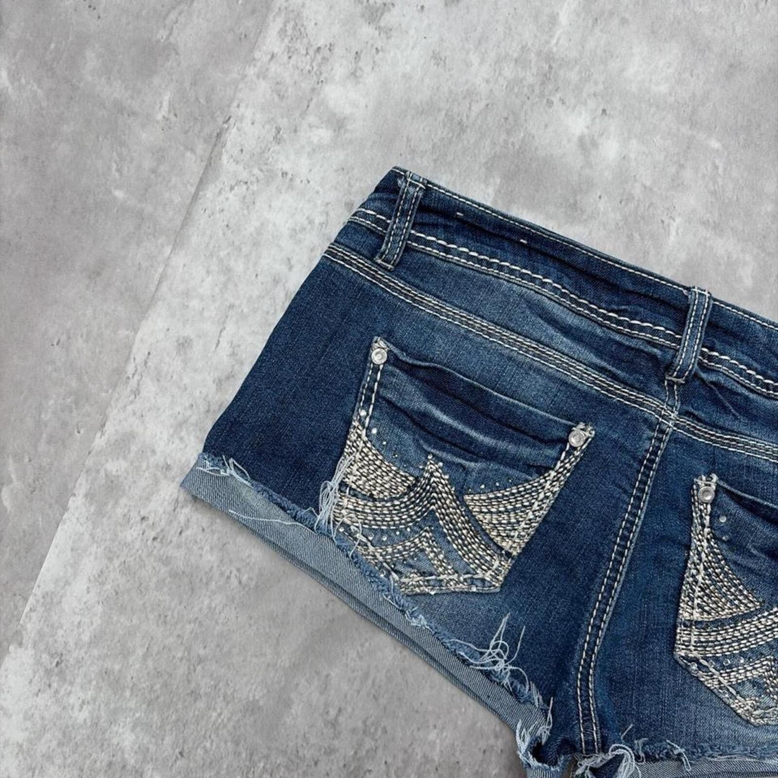 Almost Famous Y2K Almost Famous Gothic Embellished Mini Denim Shorts Size 32" / US 10 / IT 46 - 4 Thumbnail