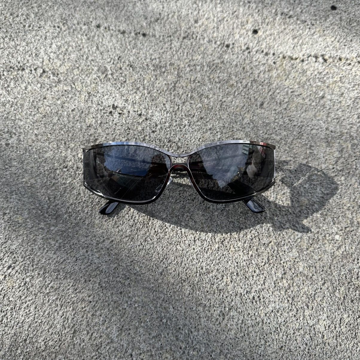 Other Y2K Unisex Sunglasses Retro Fashion Shades XY5902-02 Size ONE SIZE - 1 Thumbnail