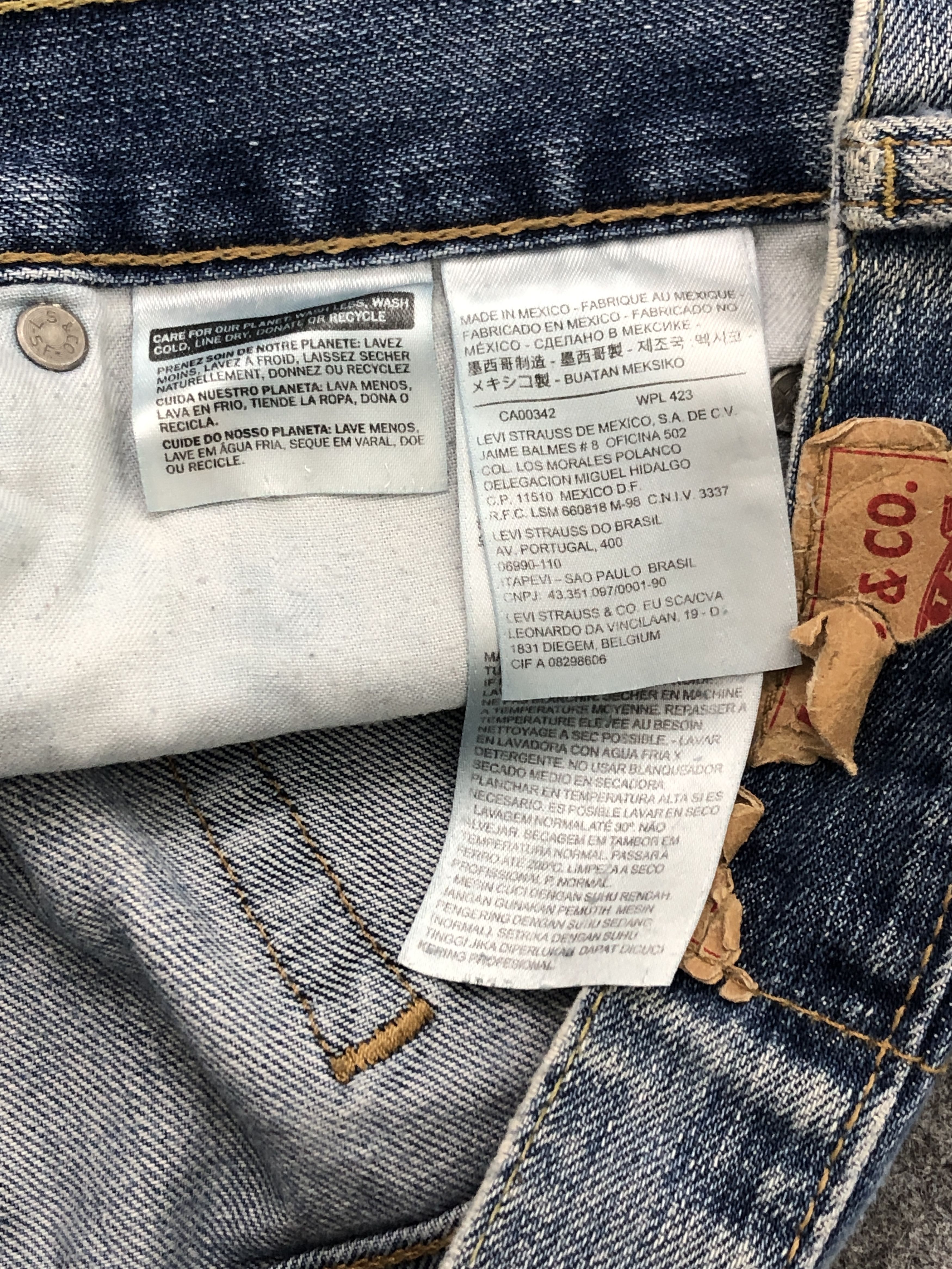 Levi's Vintage Distressed Levis 569 Faded Blue Jeans Size US 37 - 7 Thumbnail