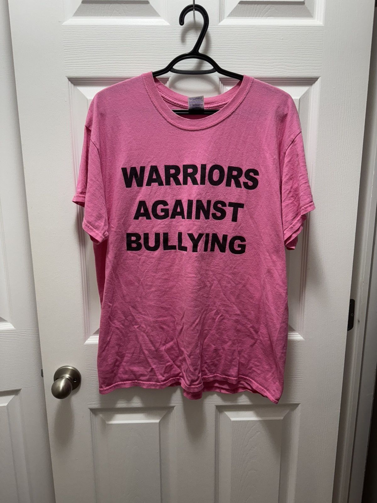 Gildan Gildan Pink Warriors Against Bullying Humor Text Vintage Size US L / EU 52-54 / 3 - 1 Thumbnail