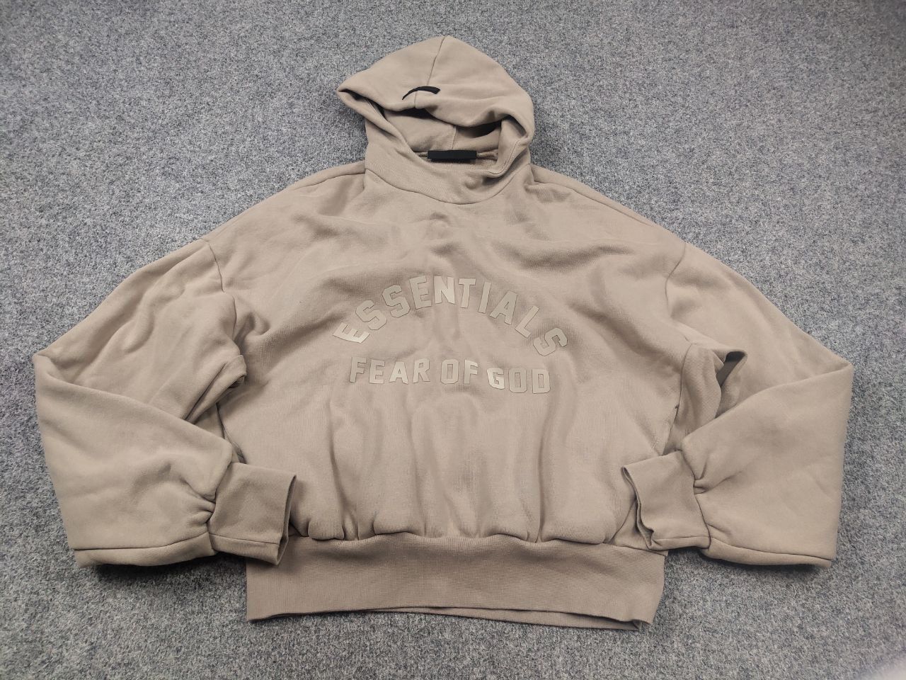 Fear of God Essentials Fear Of God Logo Pocket Oversized 90's Fit Hoodie Size US S / EU 44-46 / 1 - 3 Thumbnail