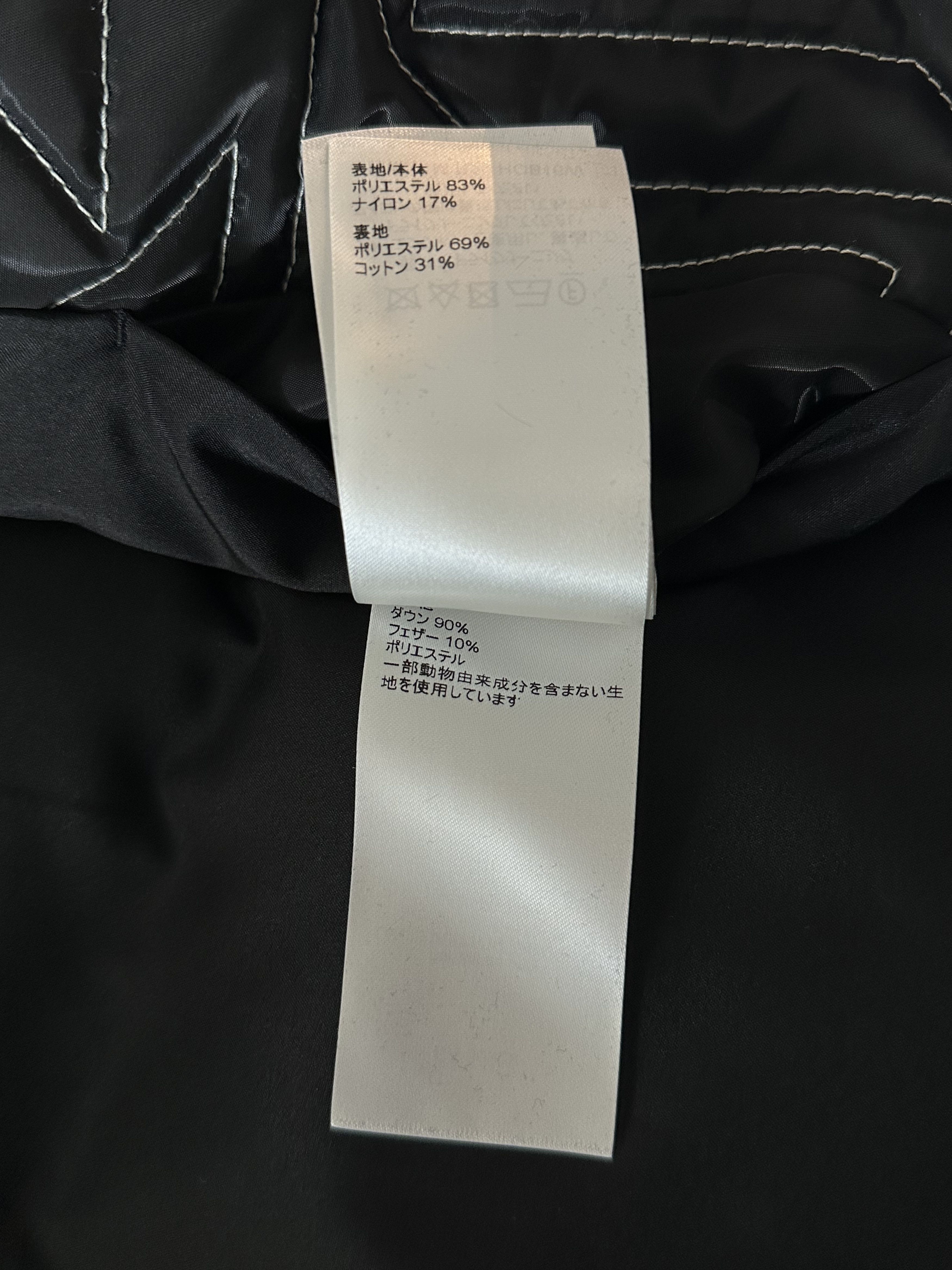 Louis Vuitton Louis Vuitton Black & White Snow Capsule Puffer Jacket Size US L / EU 52-54 / 3 - 7 Thumbnail