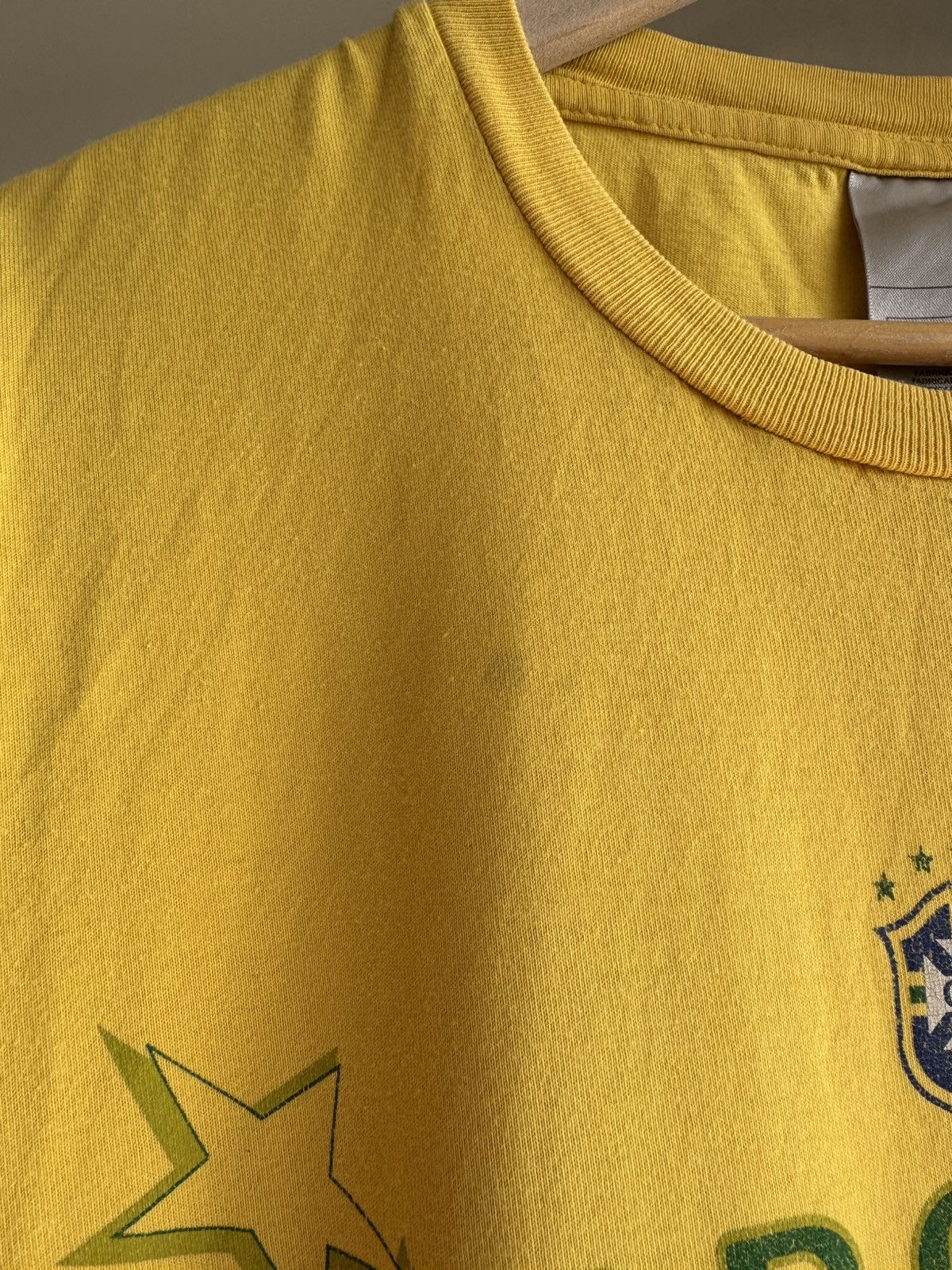 Nike Vintage Nike BRASIL Yellow Streetvir Shirt Size US L / EU 52-54 / 3 - 6 Thumbnail