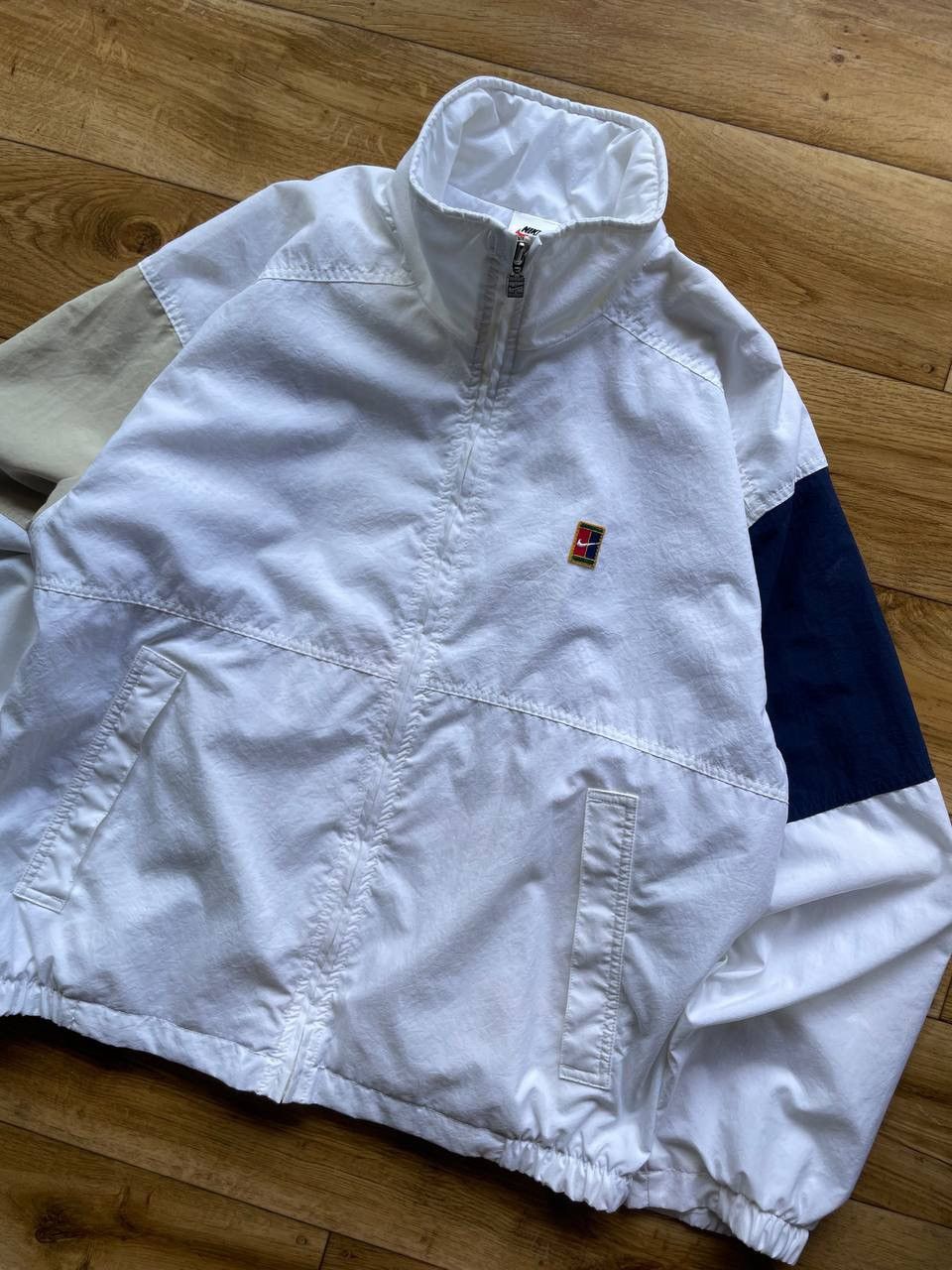 Nike Vintage Nike Court Jacket Size US L / EU 52-54 / 3 - 2 Thumbnail