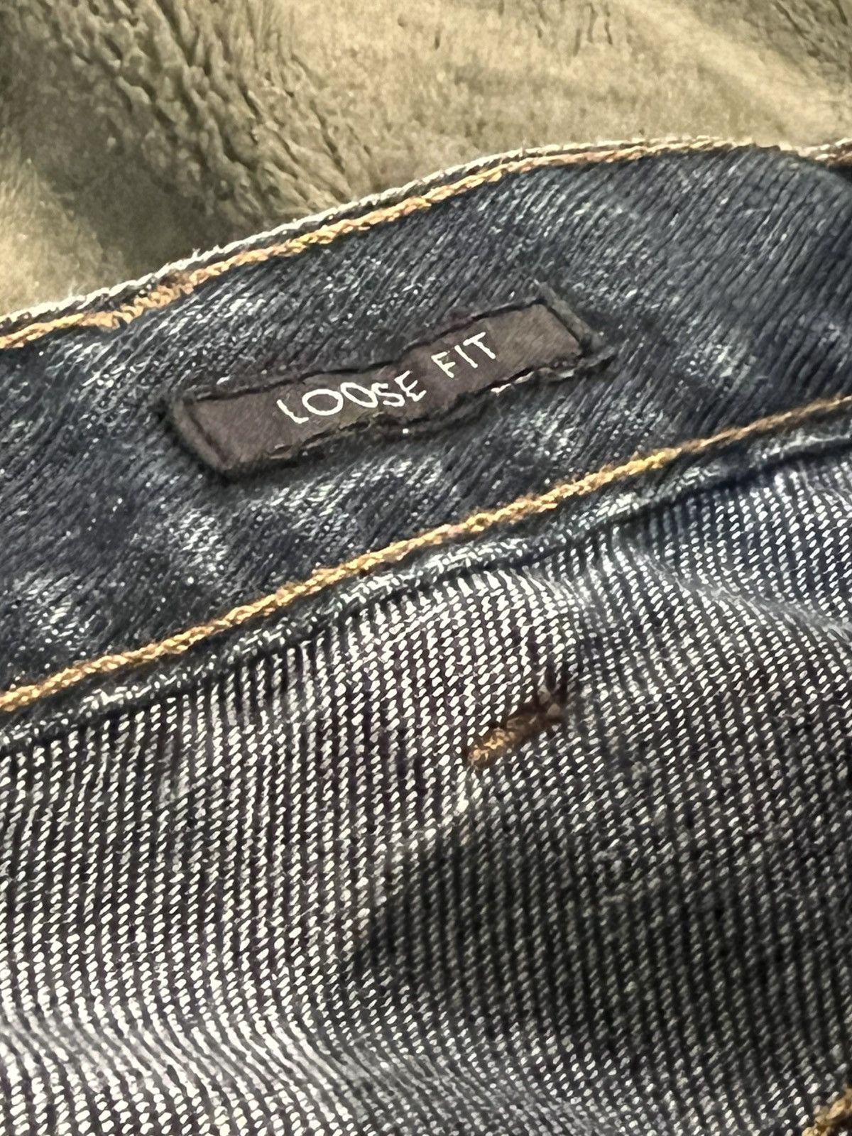 Calvin Klein Men’s Relaxed Loose Fit Distressed Denim Calvin Klein Jeans Size US 36 / EU 52 - 4 Thumbnail