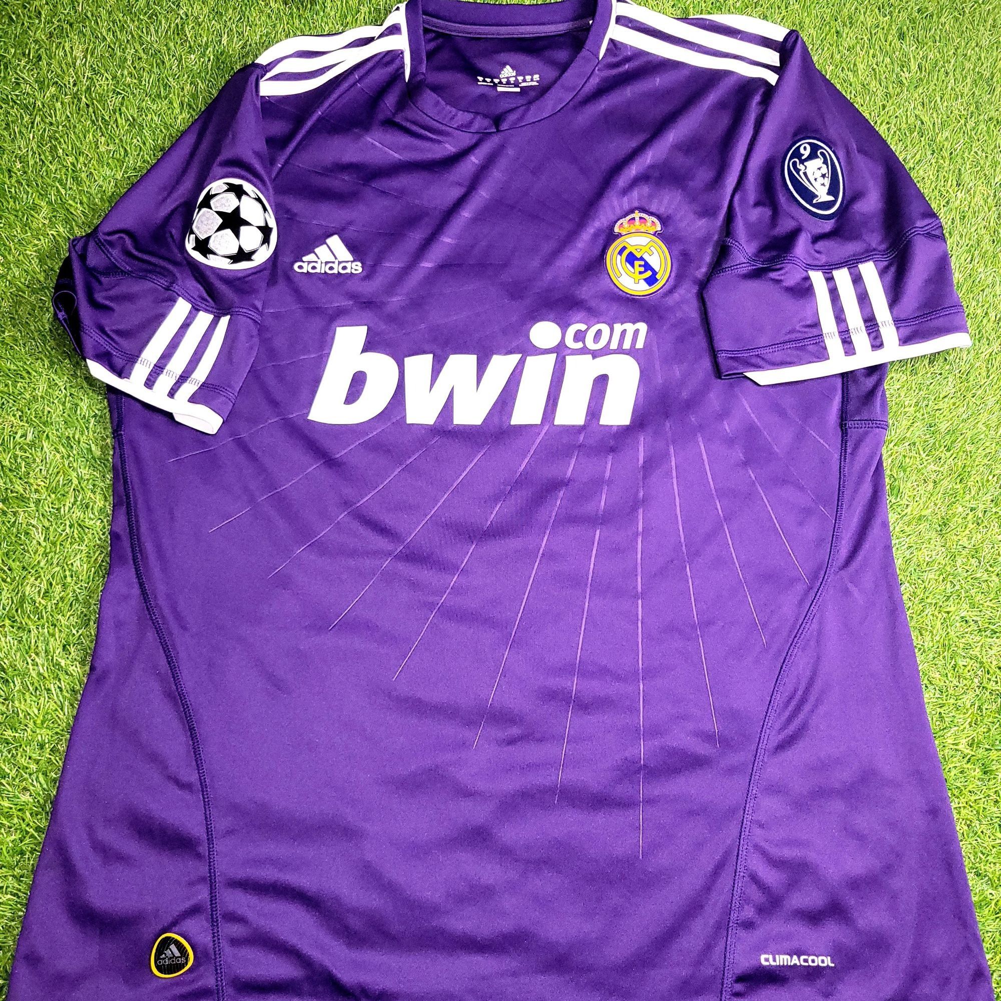 Adidas Ronaldo Real Madrid 2010 2011 UEFA Third Soccer Jersey XL Size US XL / EU 56 / 4 - 2 Thumbnail