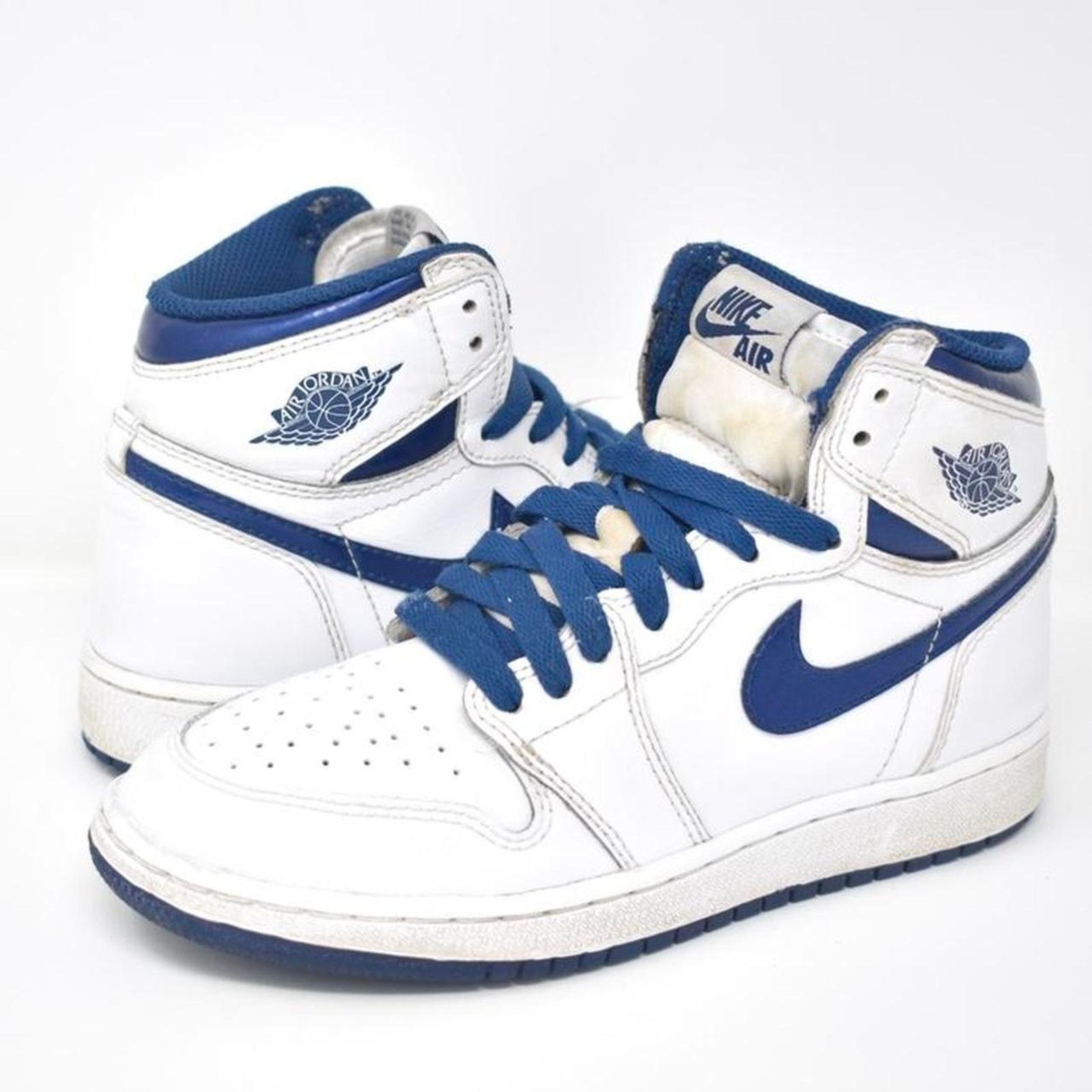 2016 Jordan High “Metallic Navy”