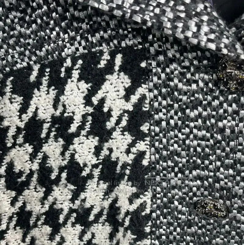 Chanel Chanel Gray Wool Cardigan with Hood . Size M / US 6-8 / IT 42-44 - 3 Thumbnail