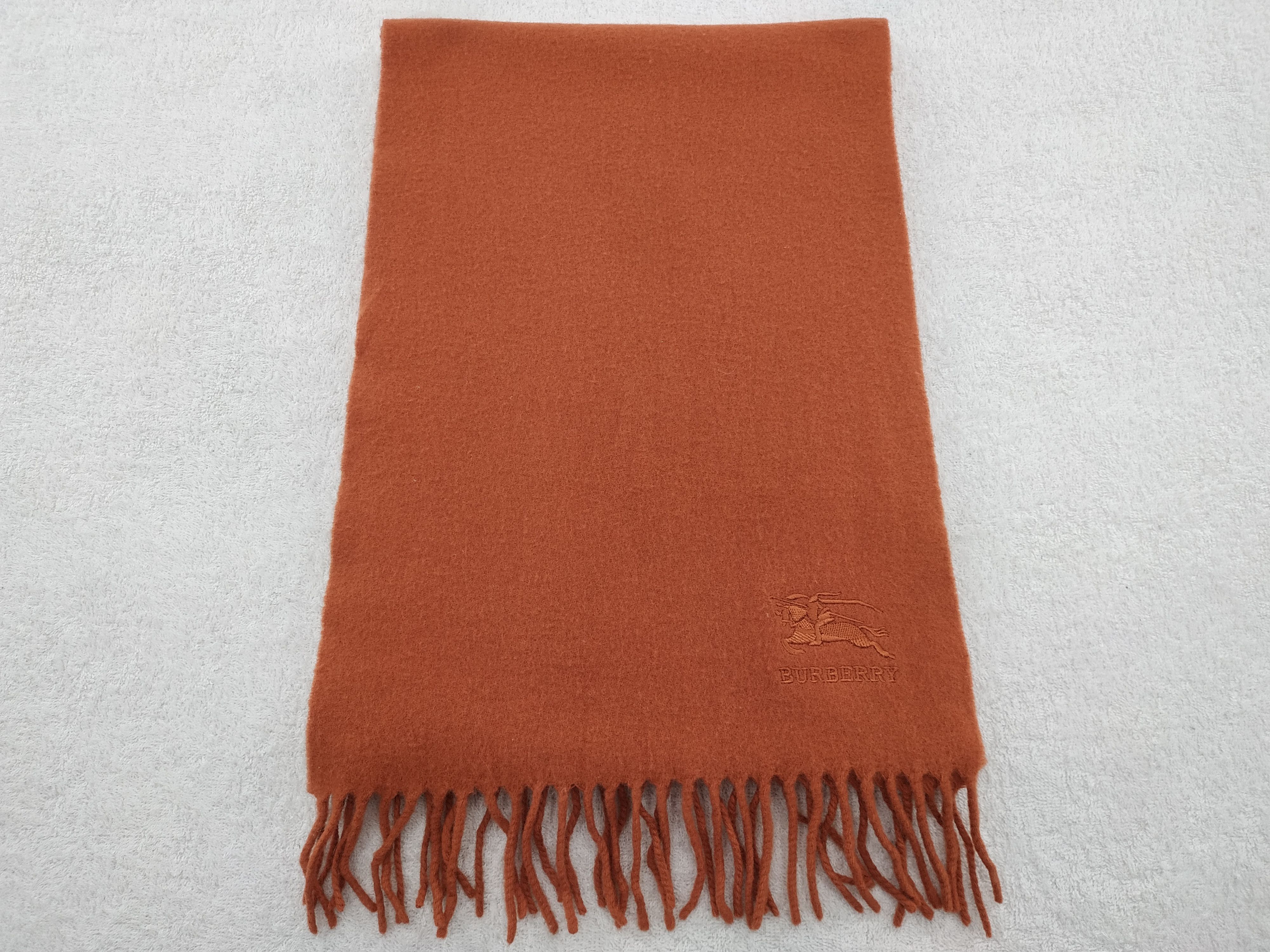 Burberry Vintage Burberry Scarf/Muffler/Neckwear MF466 Size ONE SIZE - 1 Thumbnail