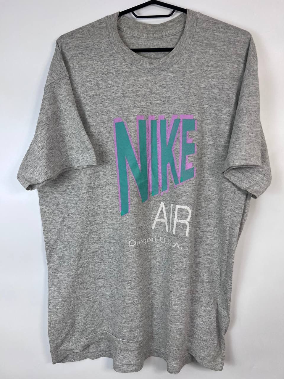 Nike VINTAGE NIKE AIR T-SHIRT 90s BIG LOGO GRAPHIC GREY Sz L Size US L / EU 52-54 / 3 - 1 Thumbnail