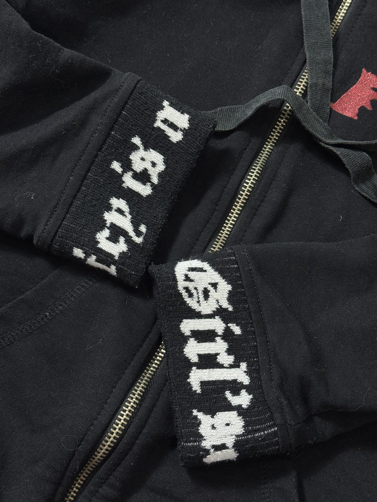 Juicy Couture VINTAGE JUICY COUTURE 2000s ZIP UO HOODIE Size S / US 4 / IT 40 - 5 Thumbnail