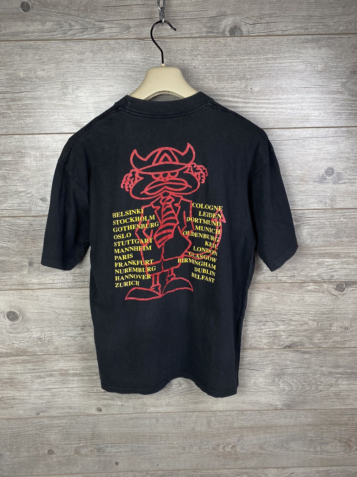 Vintage Vintage 1990 AC/DC The Razors Edge Tour original Brockum Size US M / EU 48-50 / 2 - 7 Thumbnail