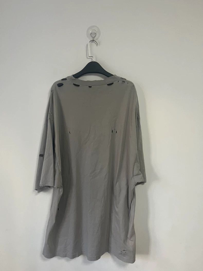Balenciaga Balenciaga Short sleeve with fuzzy letters and gray holes Size US S / EU 44-46 / 1 - 2 Thumbnail