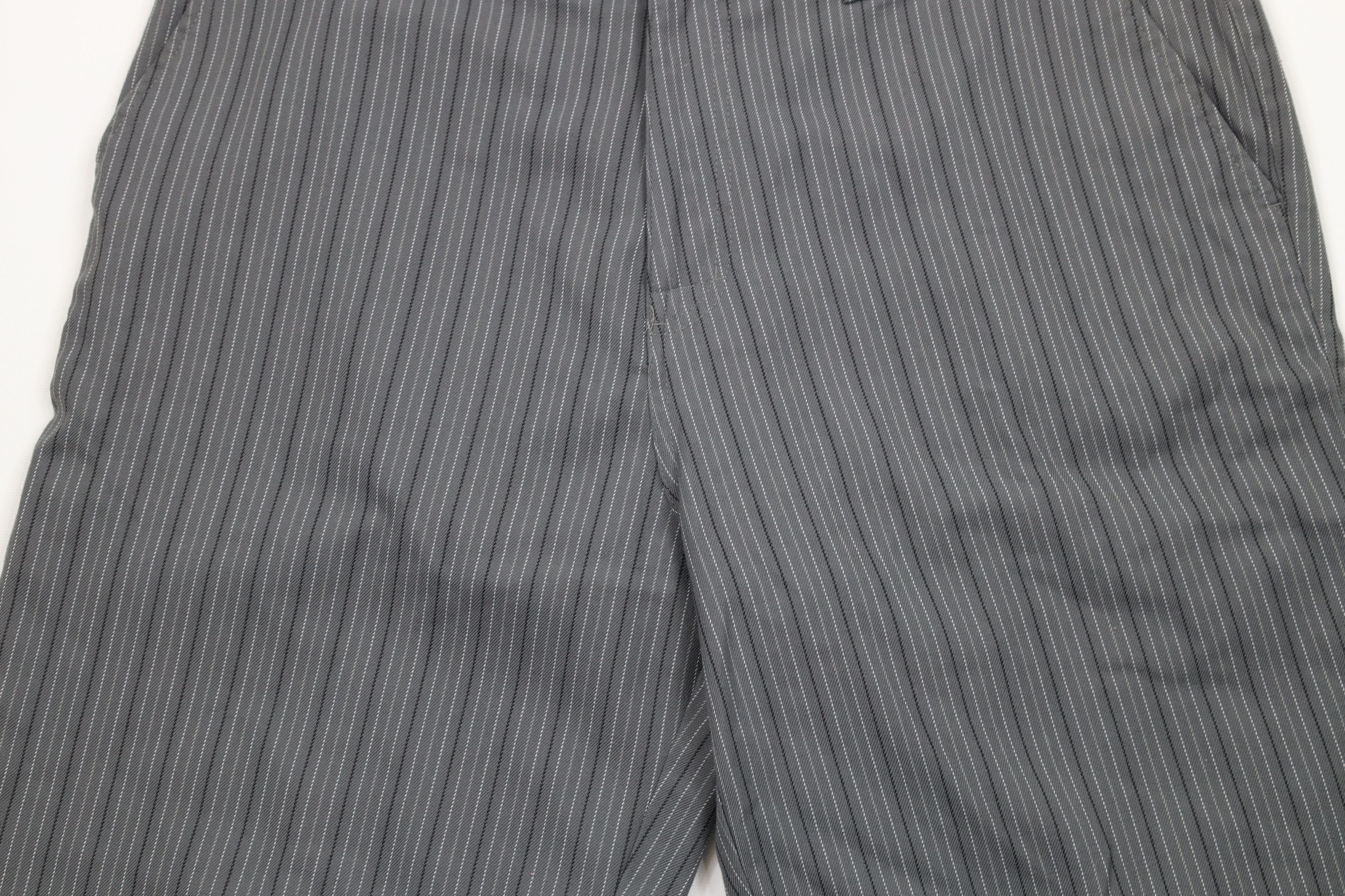 O'Neill × Vintage Vintage O'Neill Surfing Faded Striped Baggy Fit Shorts Gray Size US 36 / EU 52 - 3 Thumbnail