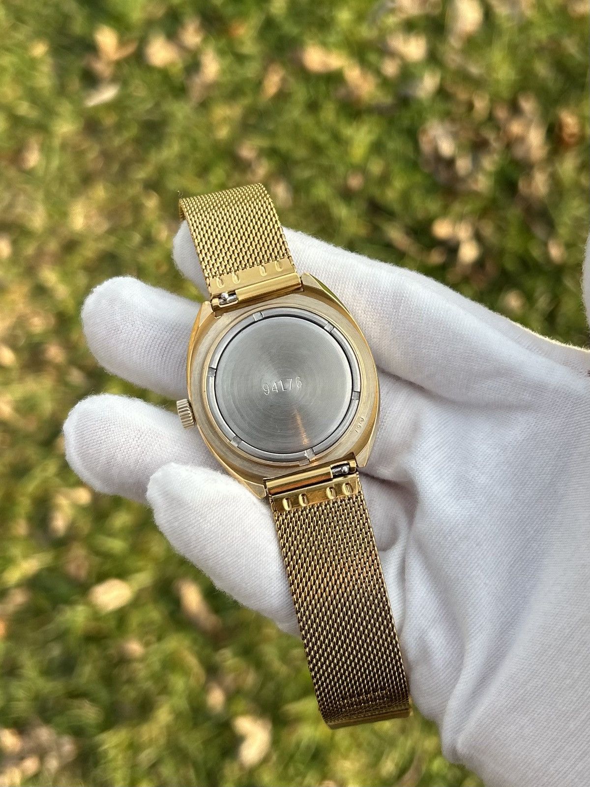 Vintage Vintage Watch Raketa Mechanical Made in USSR Authentic 1980s Size ONE SIZE - 23 Thumbnail