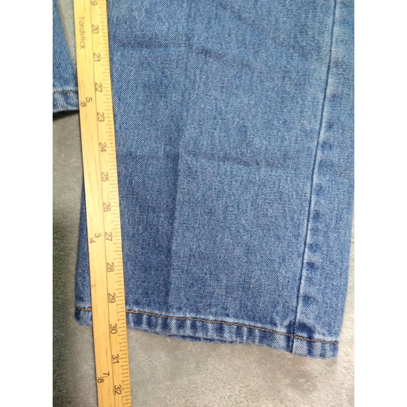 Levi's VINTAGE Levi's 505 Jeans Mens 42x30 Blue Denim Straight Leg Regular Fit Y2K Boys Mens Size US 42 / EU 58 - 5 Thumbnail