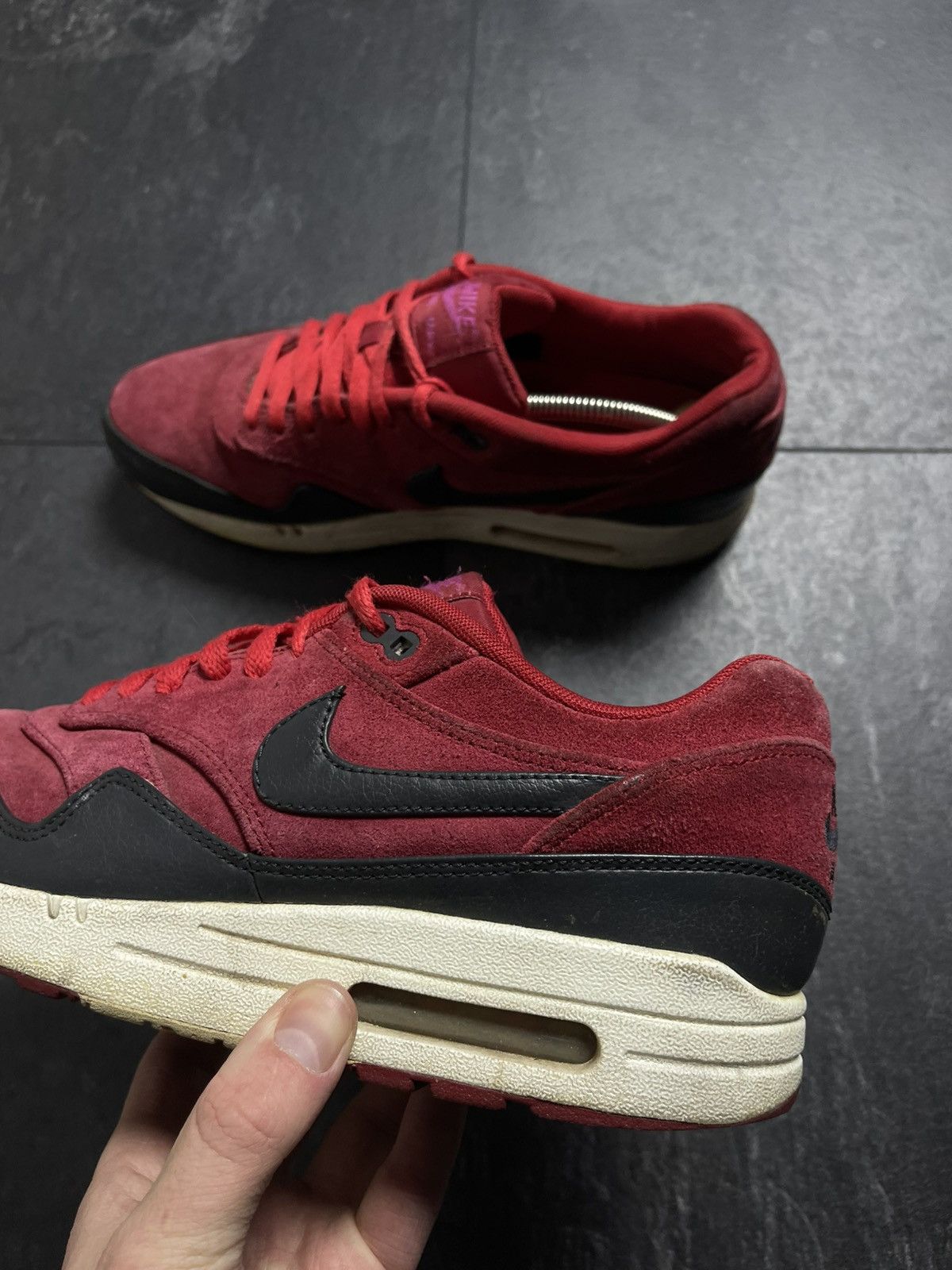 Streetwear Nike Air Max 1 Premium Gym Red Anthracite Size US 8.5 / EU 41-42 - 9 Thumbnail