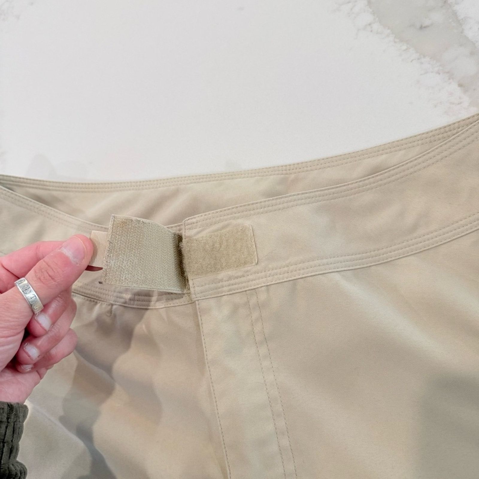 Patagonia Patagonia Kokawe Capri Pants Women’s 10 Beachwood Beige Size 32" / US 10 / IT 46 - 5 Thumbnail