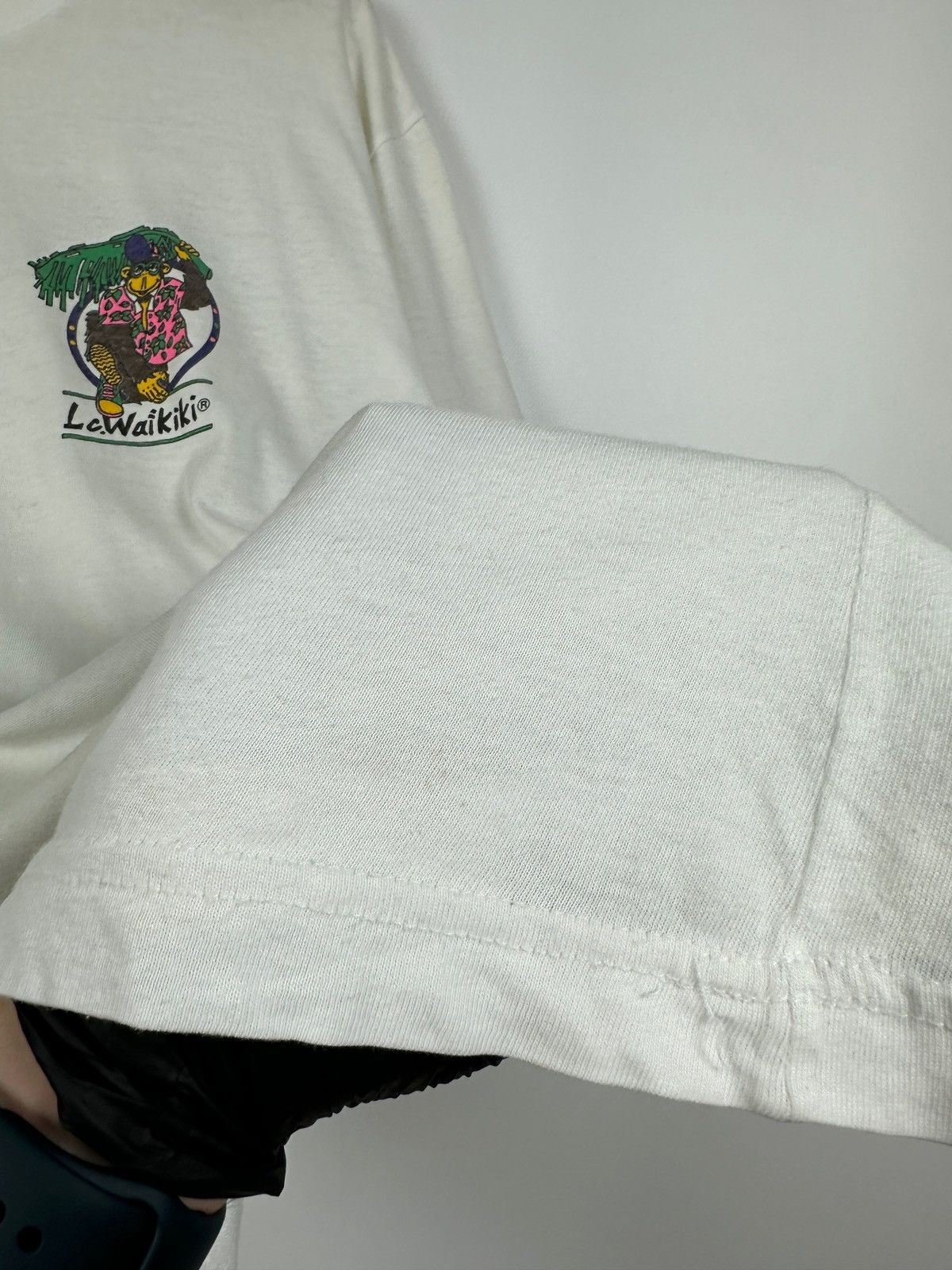 Hook-Ups Vintage LC Waikiki T-Shirt Size US XL / EU 56 / 4 - 16 Thumbnail