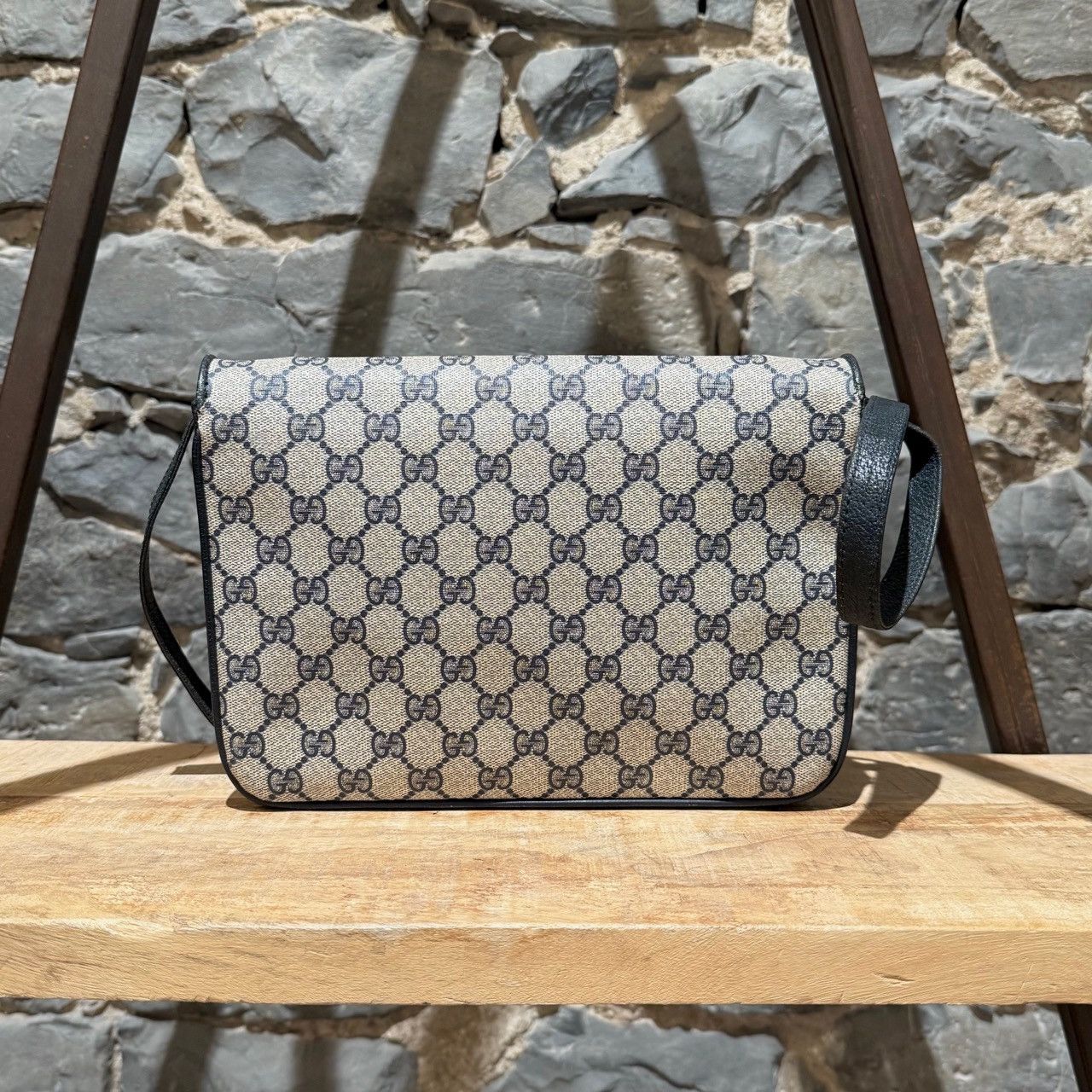 Gucci Gucci Vintage Navy Blue Leather GG Supreme Plus Shoulder Bag Size ONE SIZE - 4 Thumbnail